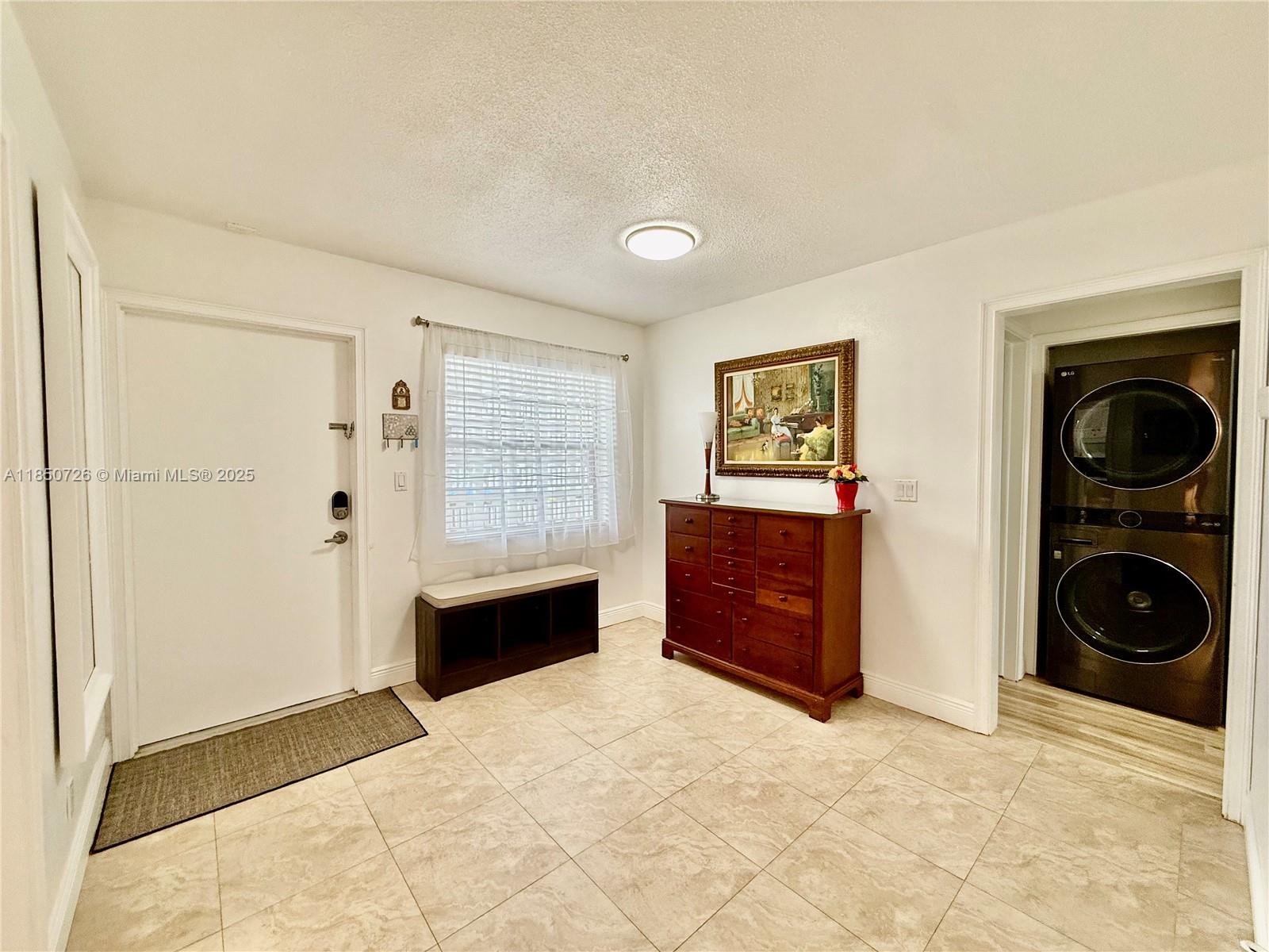 4310 NW 12th Ct 106