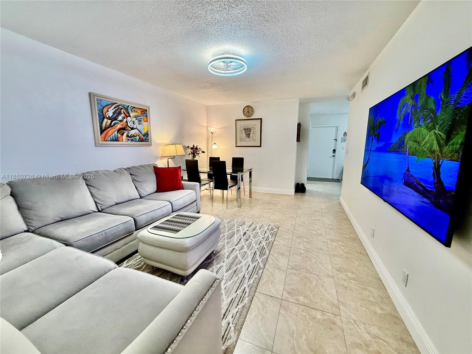 4310 NW 12th Ct 106