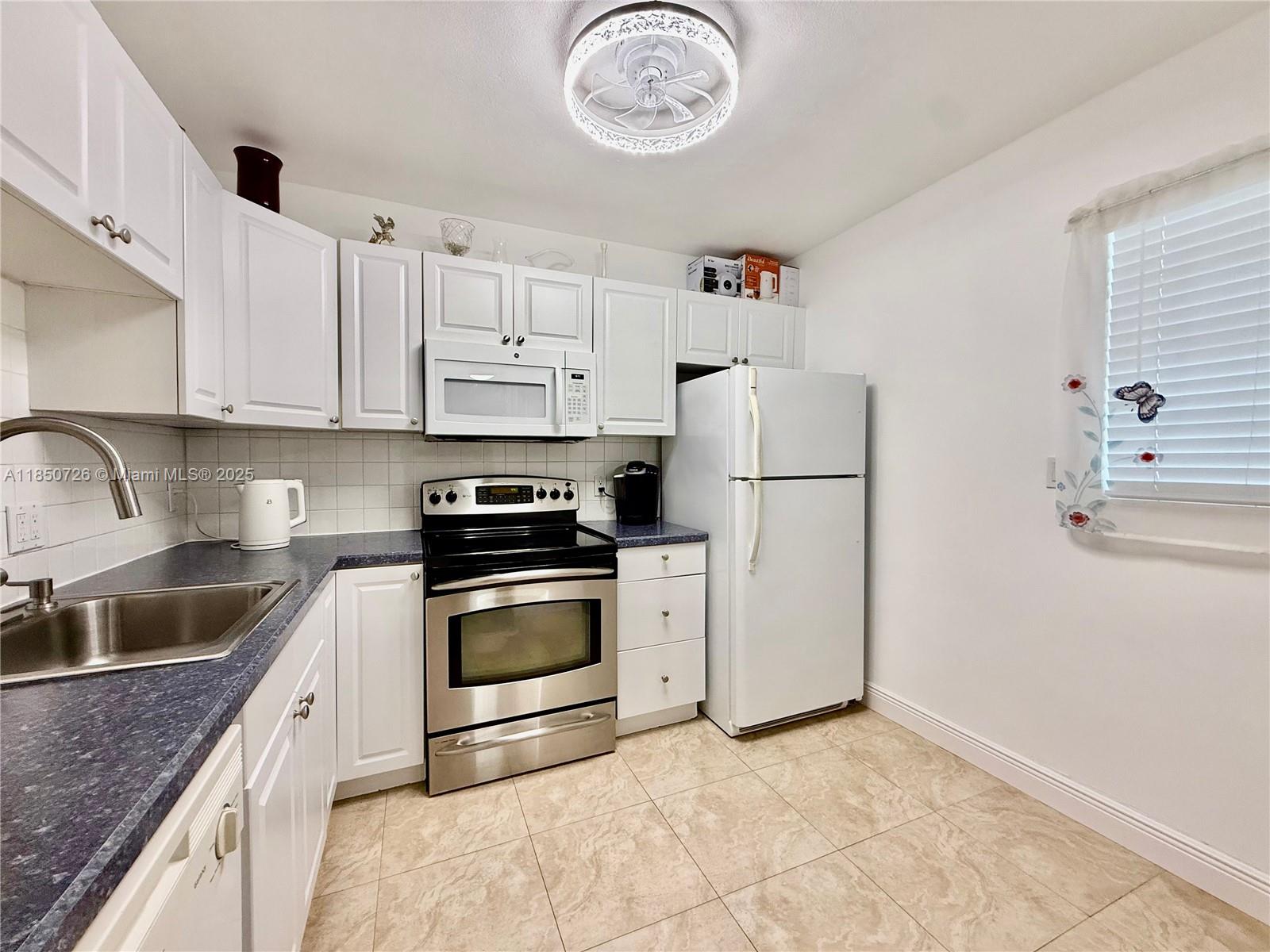 4310 NW 12th Ct 106