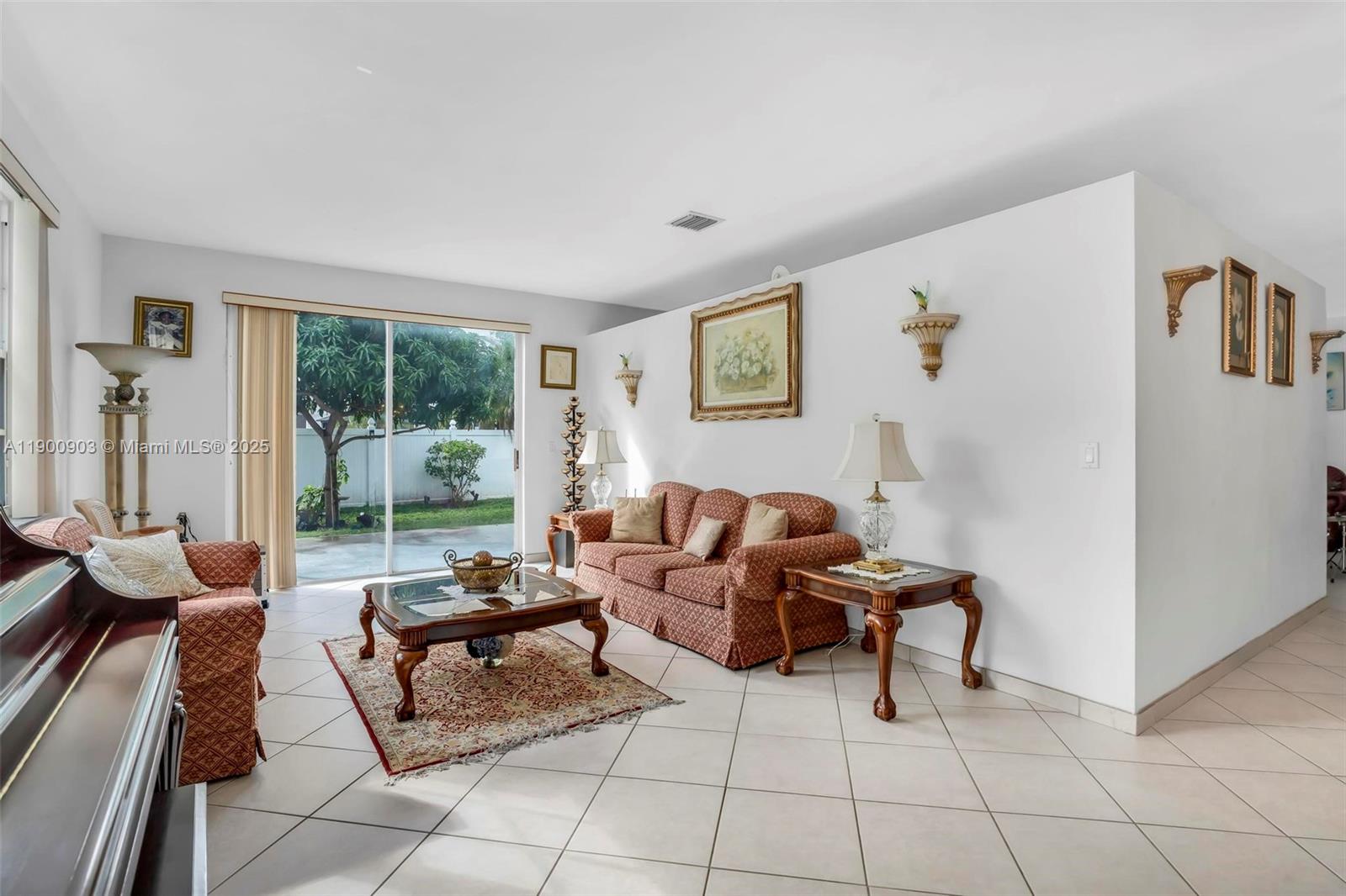 TOWNGATE - Residential