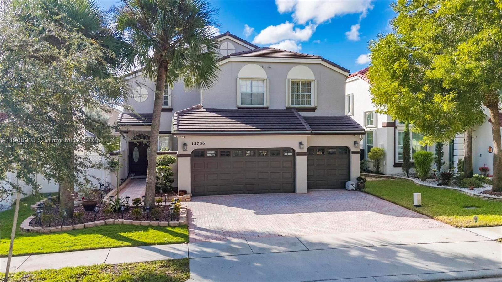 TOWNGATE - Residential