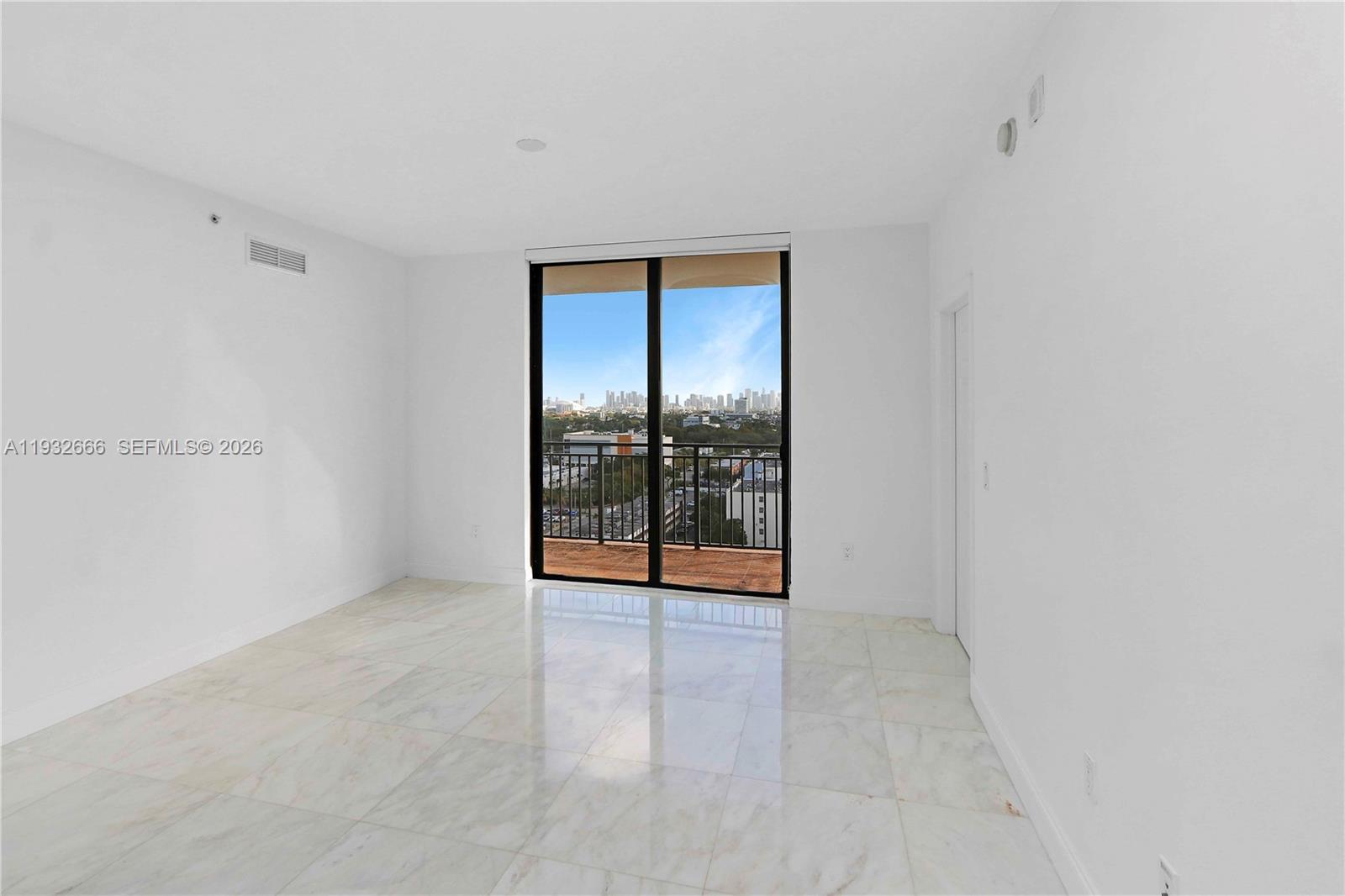 PUERTA DE PALMAS CONDO - Residential