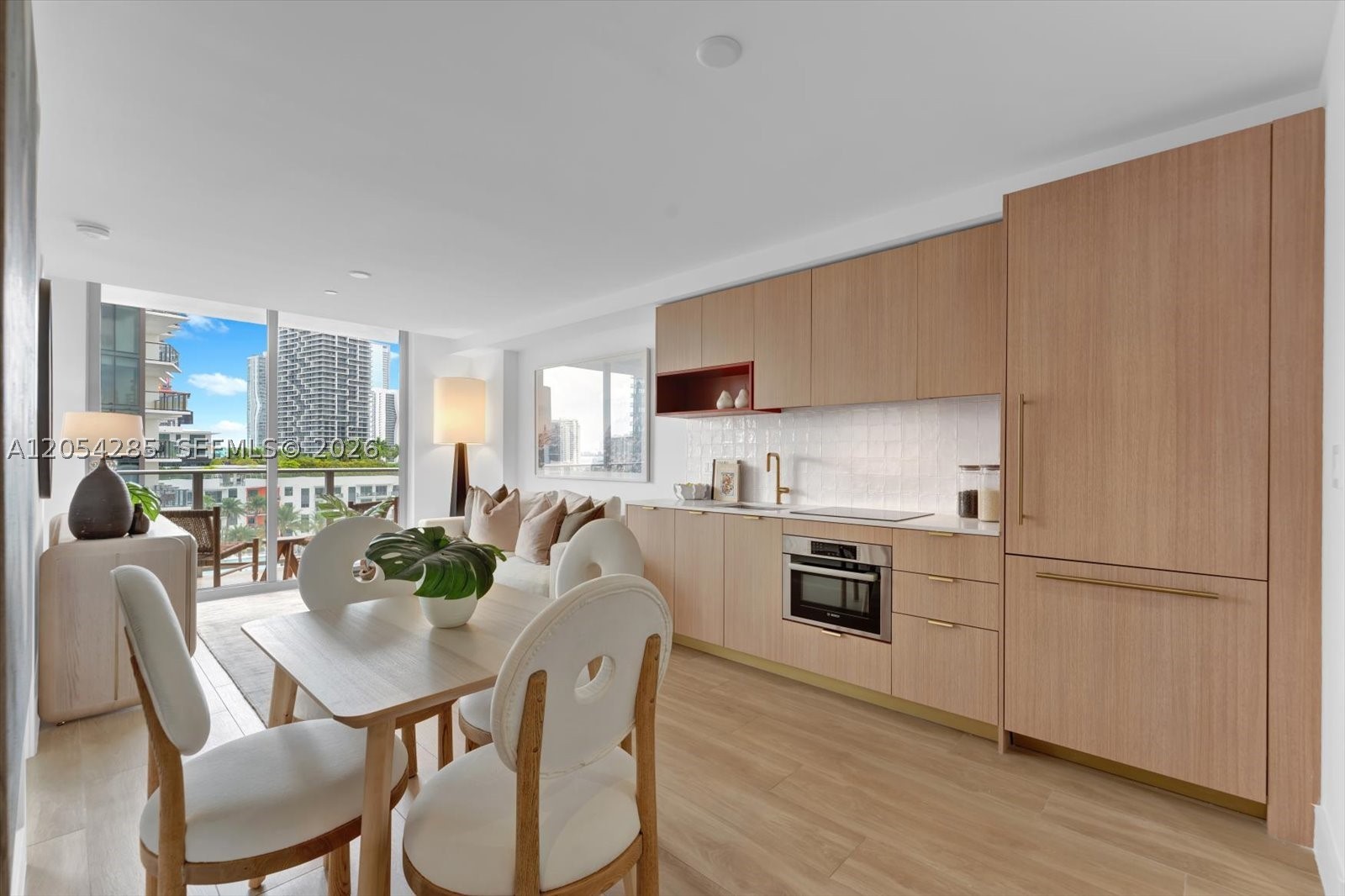 90 NE 32nd Street PH05