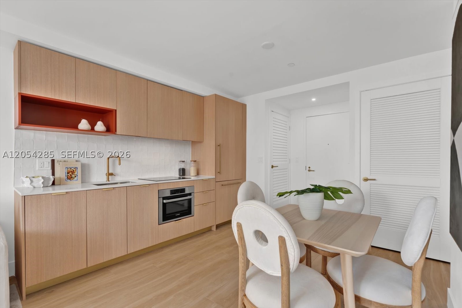 90 NE 32nd Street PH05