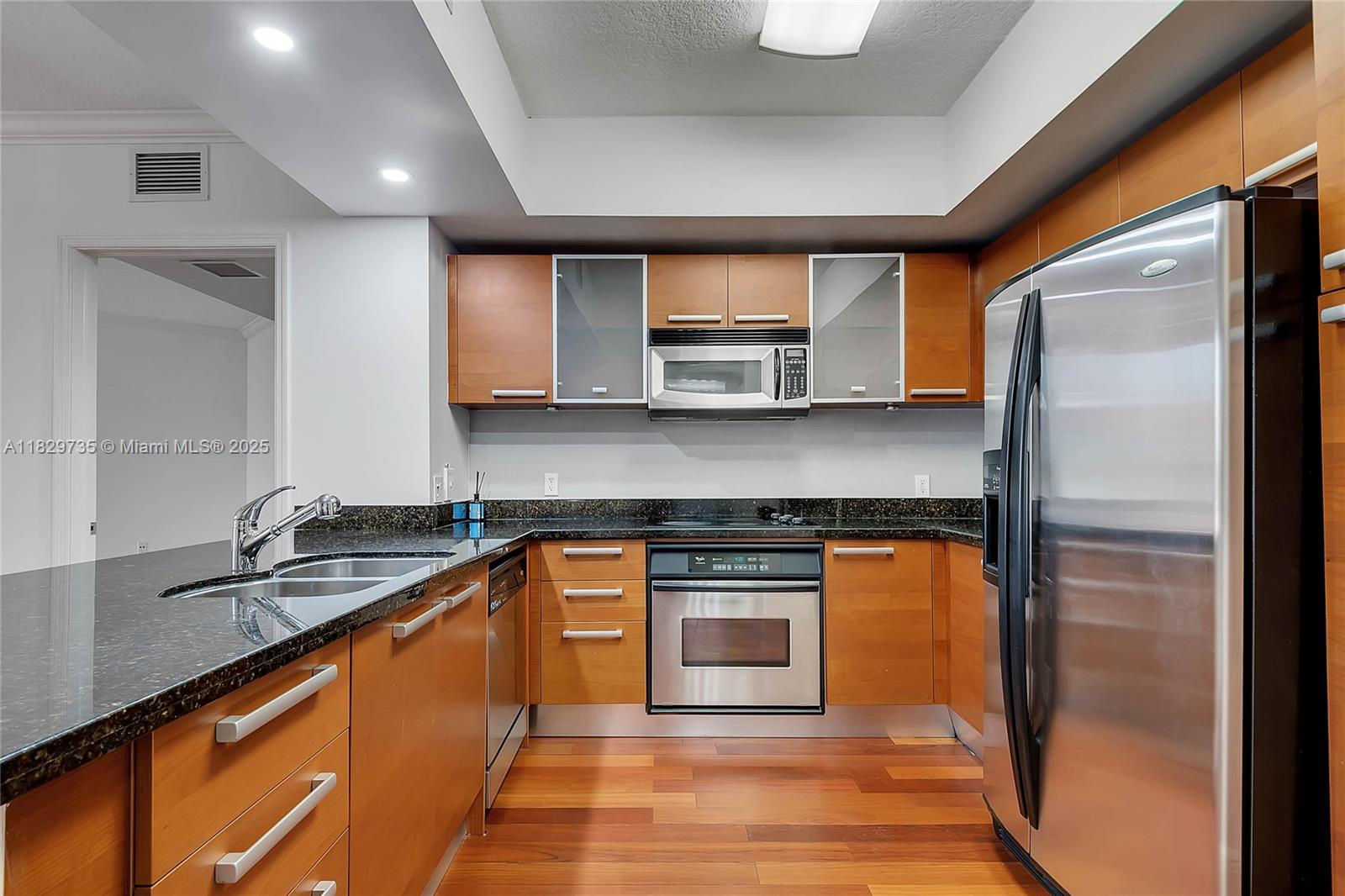 2030 S Douglas Rd 417