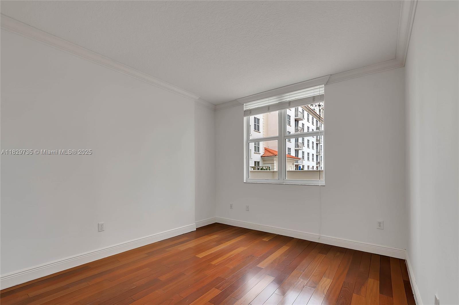 THE MINORCA CONDO - Residential