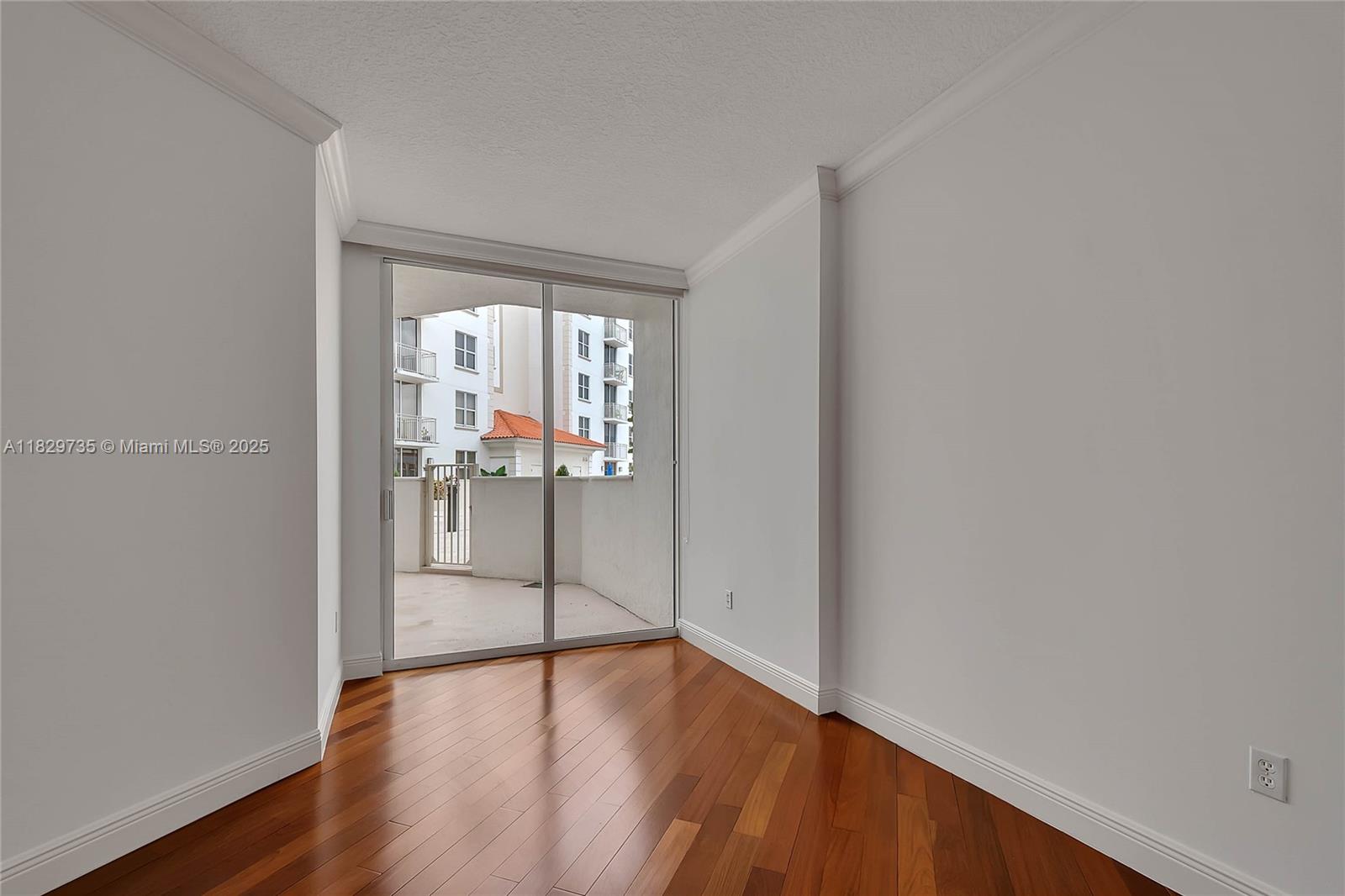 THE MINORCA CONDO - Residential