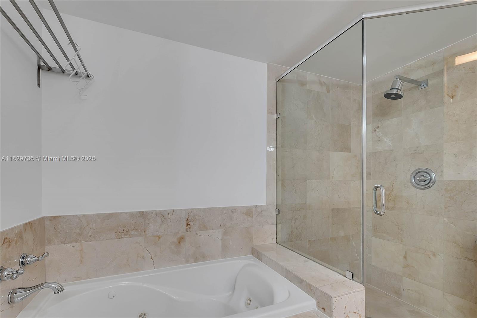 THE MINORCA CONDO - Residential