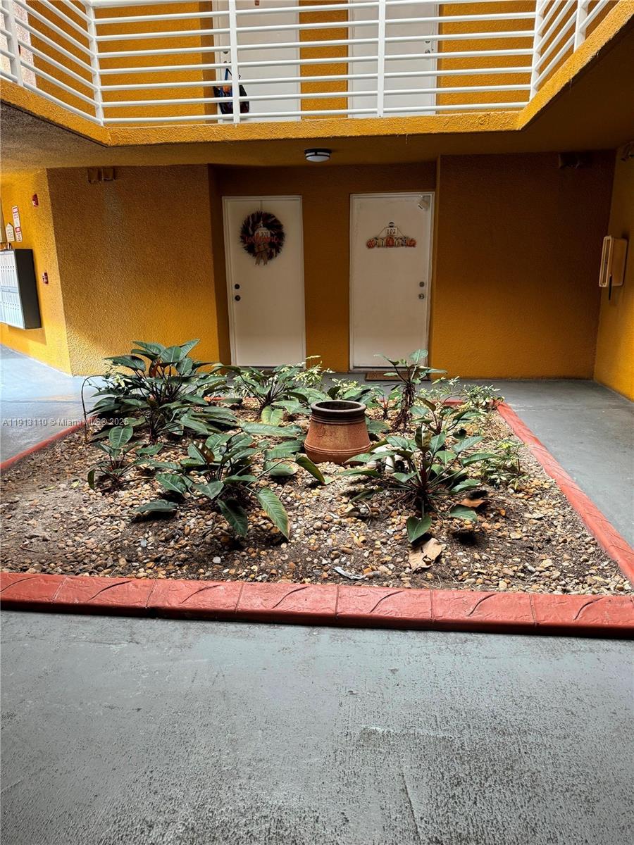 SOLEIL AT FONTAINEBLEAU C - Residential Lease