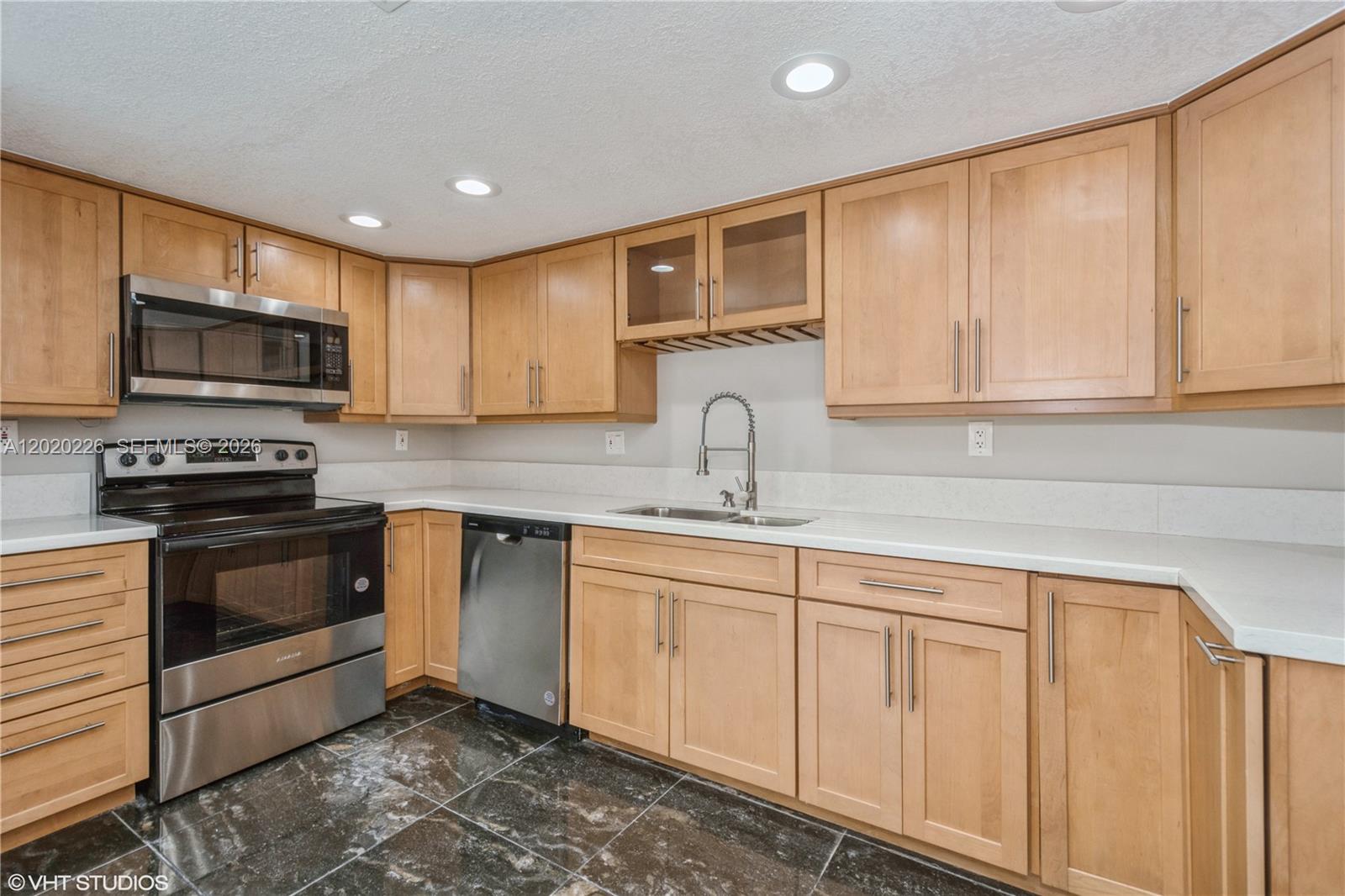 835 NW 81st Ter 7