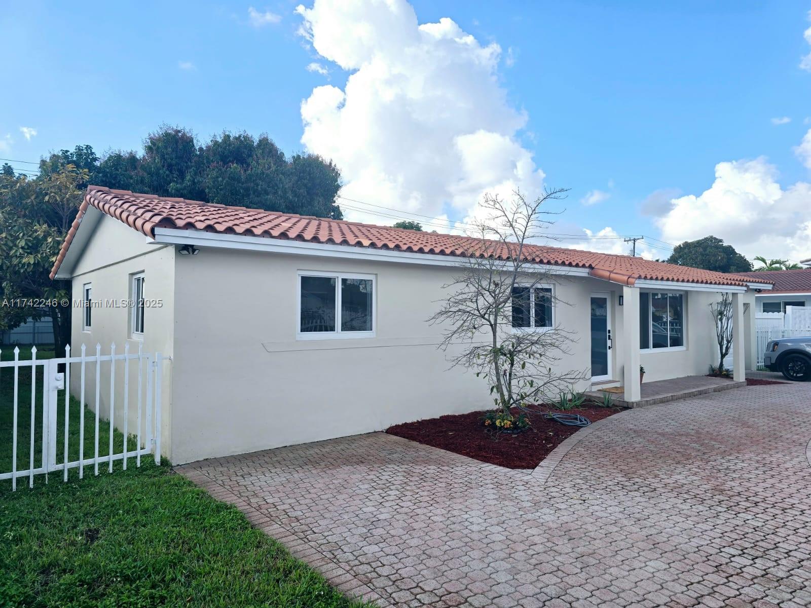 540 W 77th St, Hialeah, Miami-Dade County, Florida - 3 Bedrooms  
2 Bathrooms - 