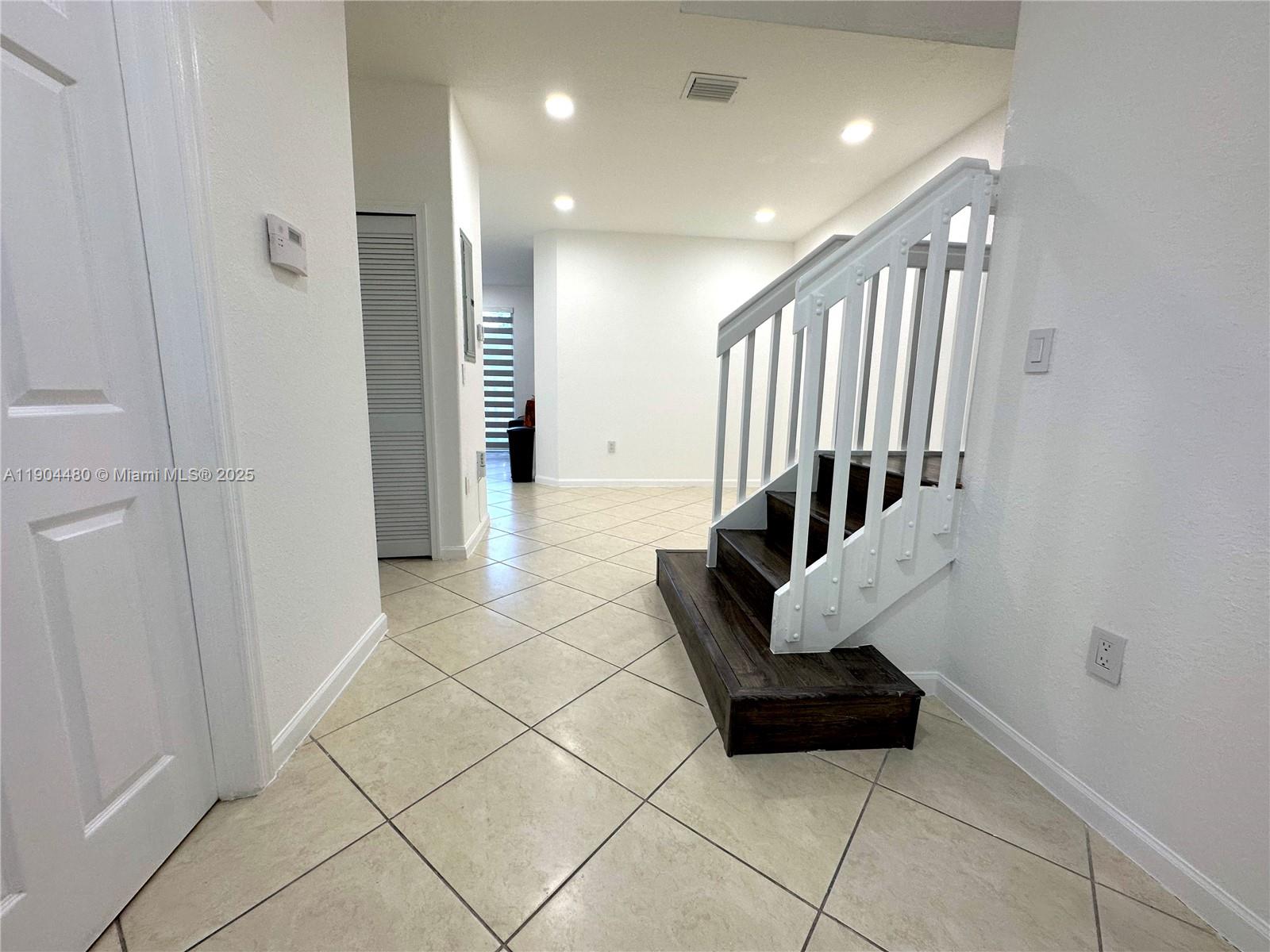 SHOMA TOWNHOMES AT KEYSCO - Residential