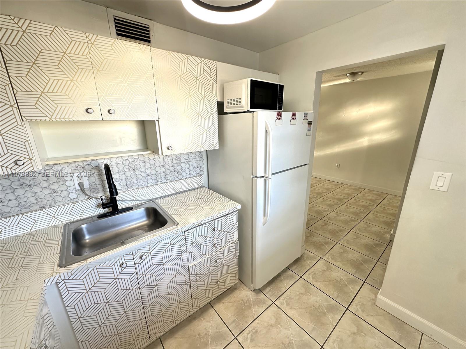 LOS SUENOS CONDO - Residential