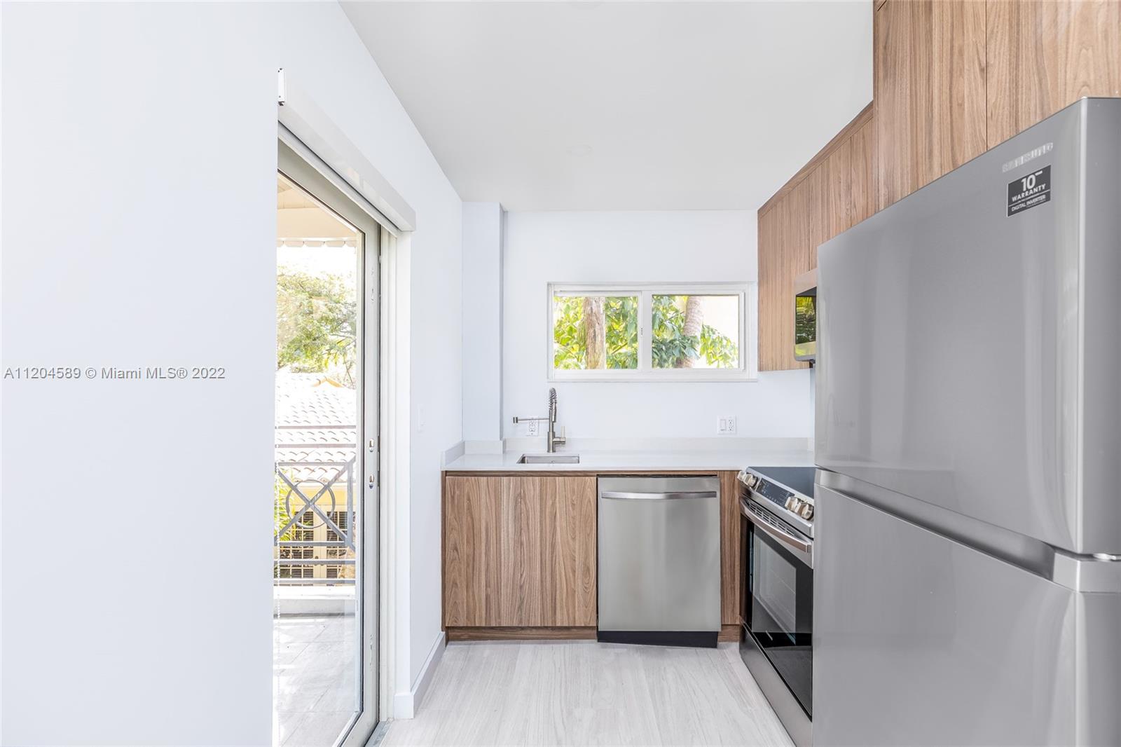 RACEYS PROPERTY - Residential Lease