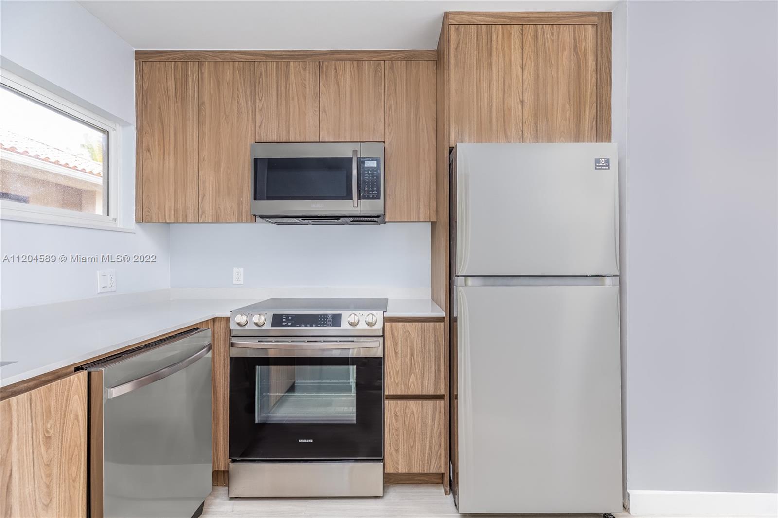 RACEYS PROPERTY - Residential Lease