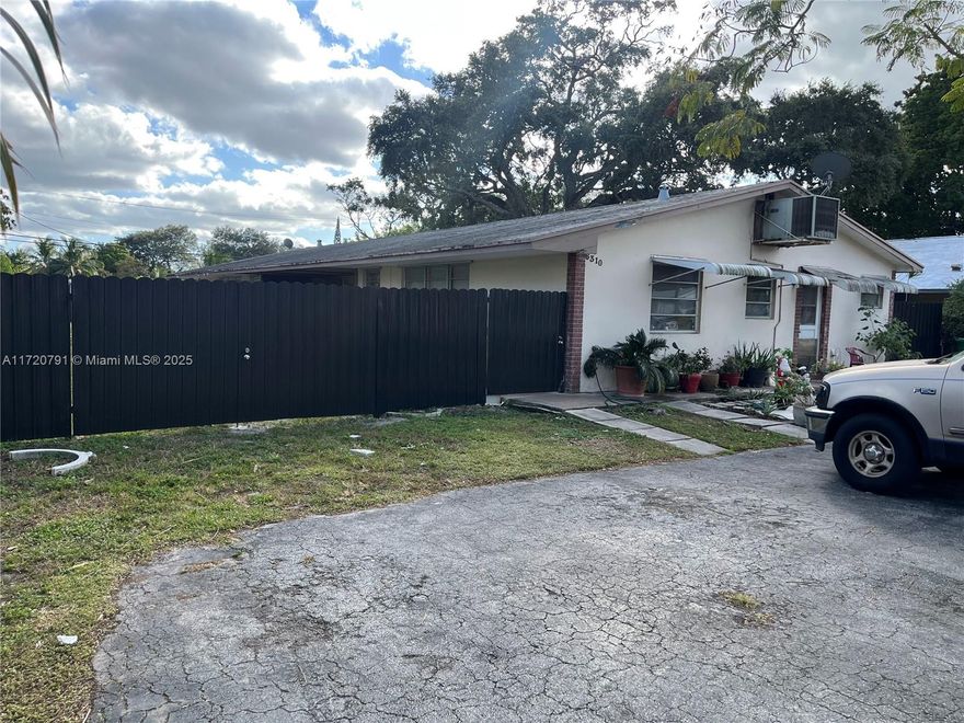 Amazing deal in Miramar to own an income producing property! All units are leased! Do not miss out on this opportunity!