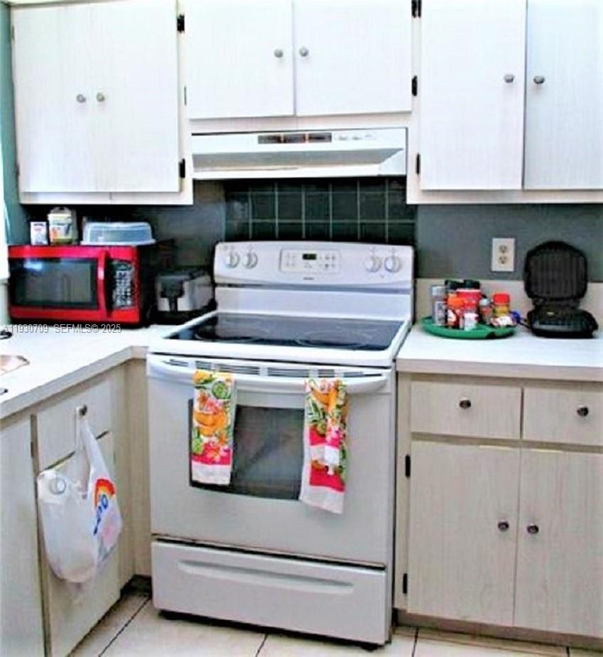 CYPRESS TREE CONDO BLDG 5 - Residential