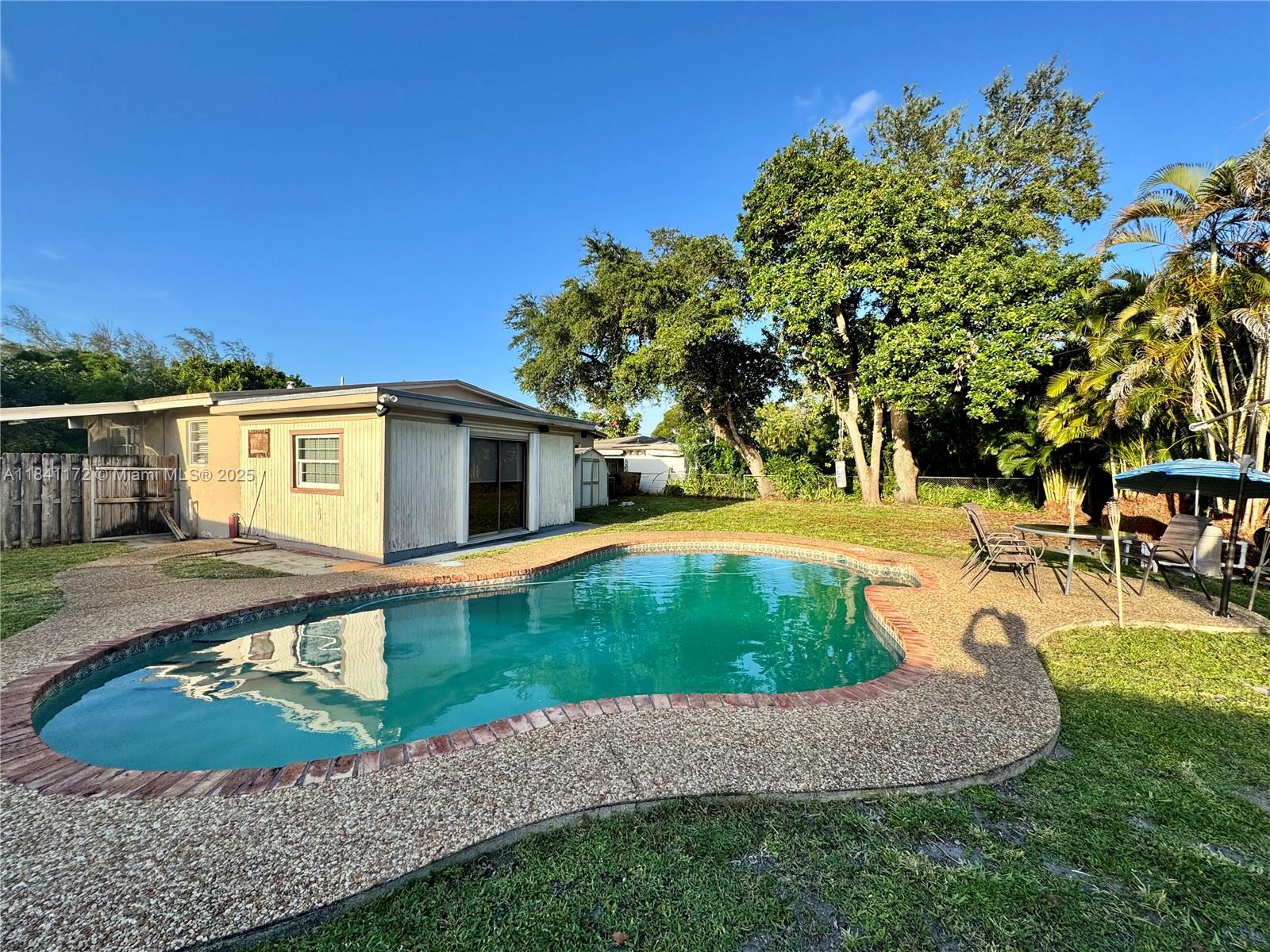 LAKE FOREST SEC 4 - Residential