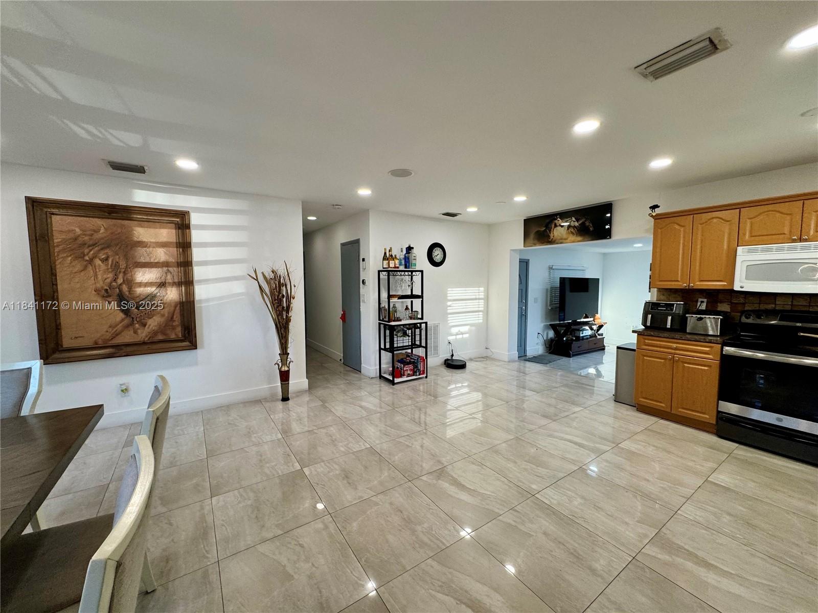 LAKE FOREST SEC 4 - Residential