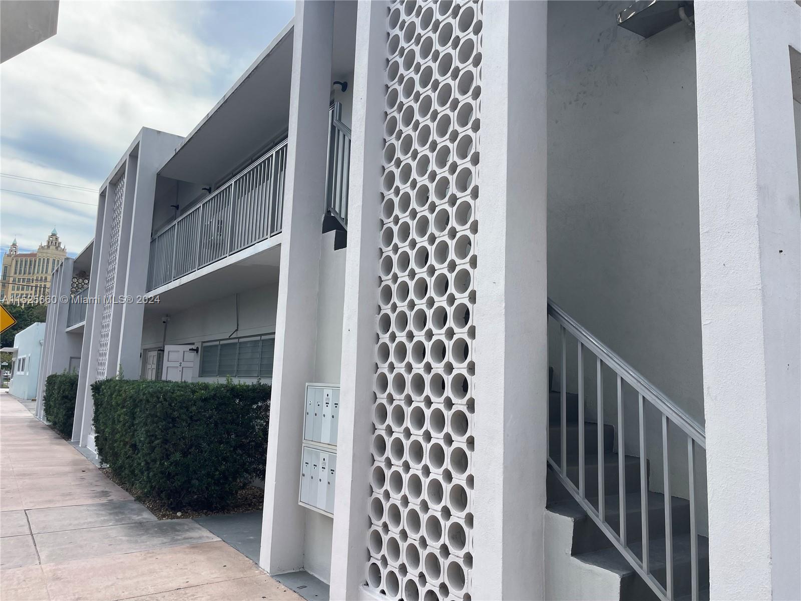 Live in the heart of Coral Gables, LOCATION, LOCATION, LOCATION! It is a gorgeous, very safe boutique building. This large studio apartment has a beautiful new kitchen, with new stainless-steel appliances. It has a spacious walking closet. There is one parking space in a private lot. The building is on a quiet, residential street.