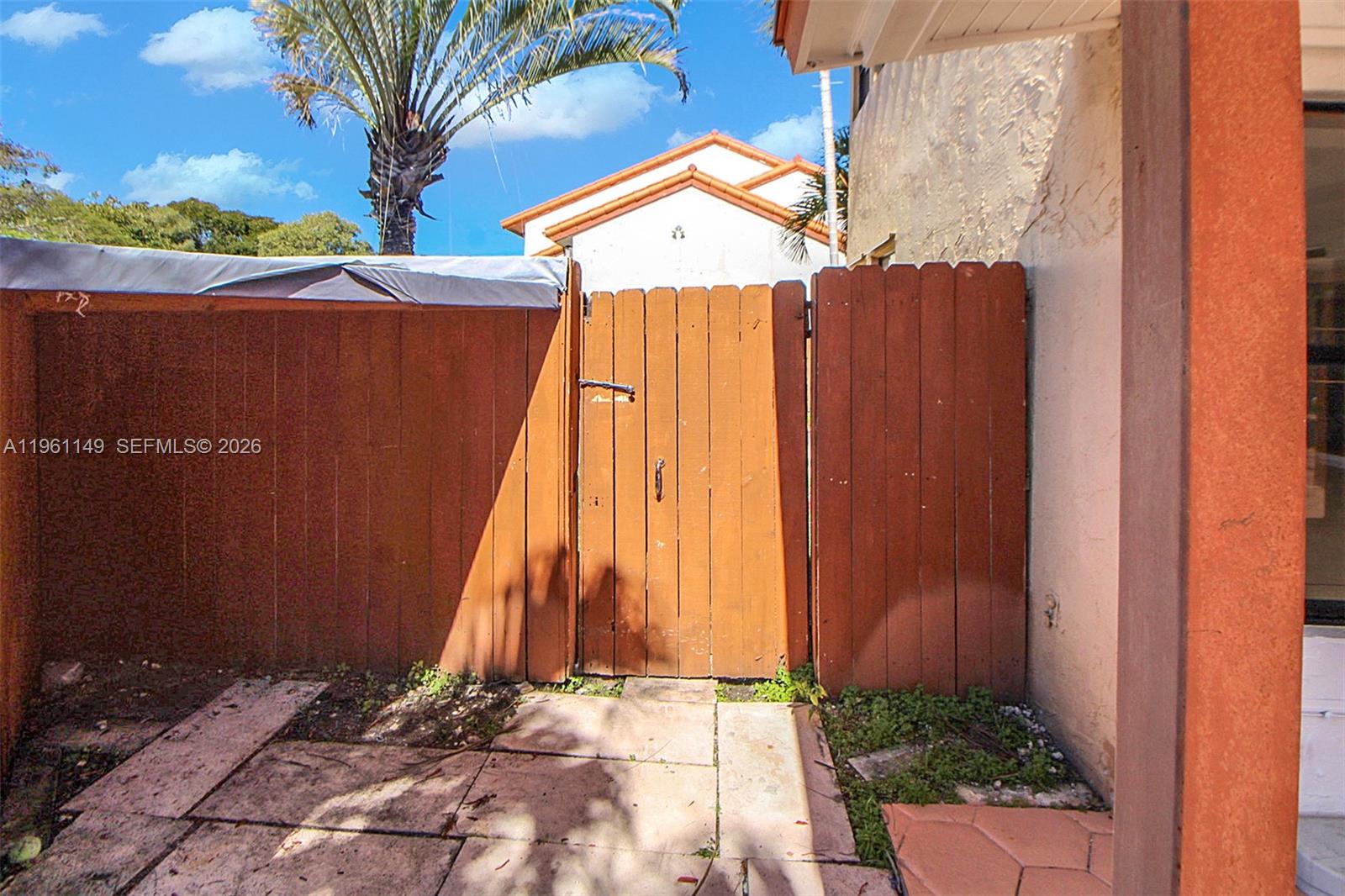 LIVE OAK OF THE HAMMOCKS - Residential