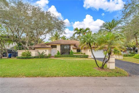 10330 SW 58th Ct . Pinecrest FL 33156