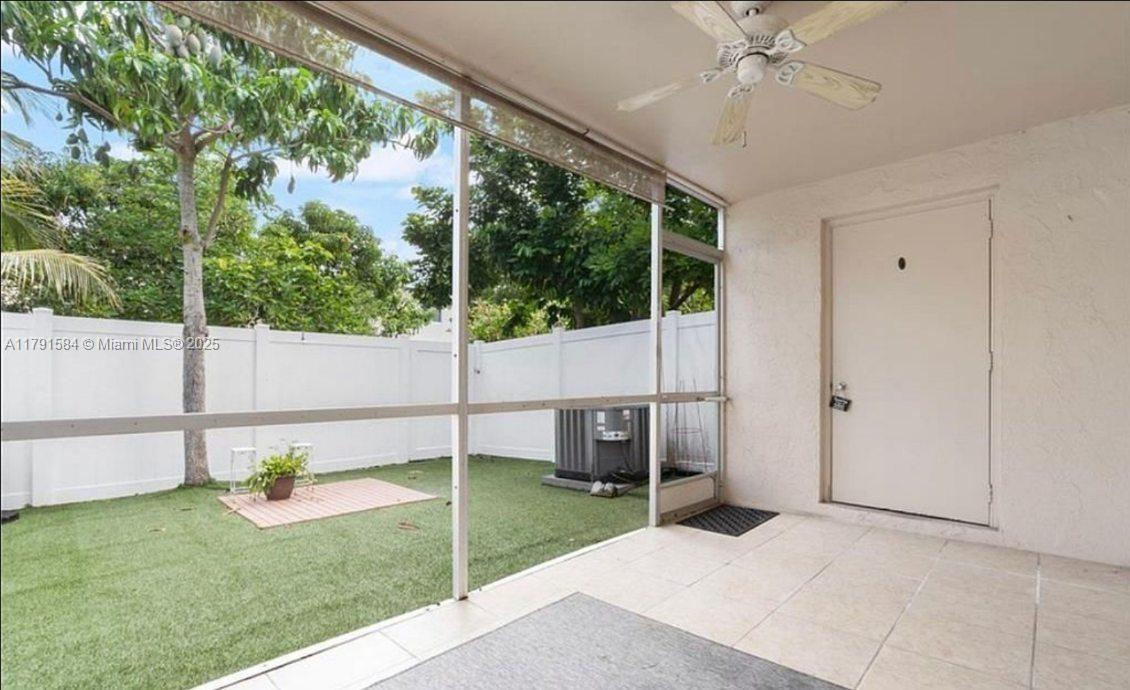 ORIOLE GOLF & TENNIS CLUB - Residential