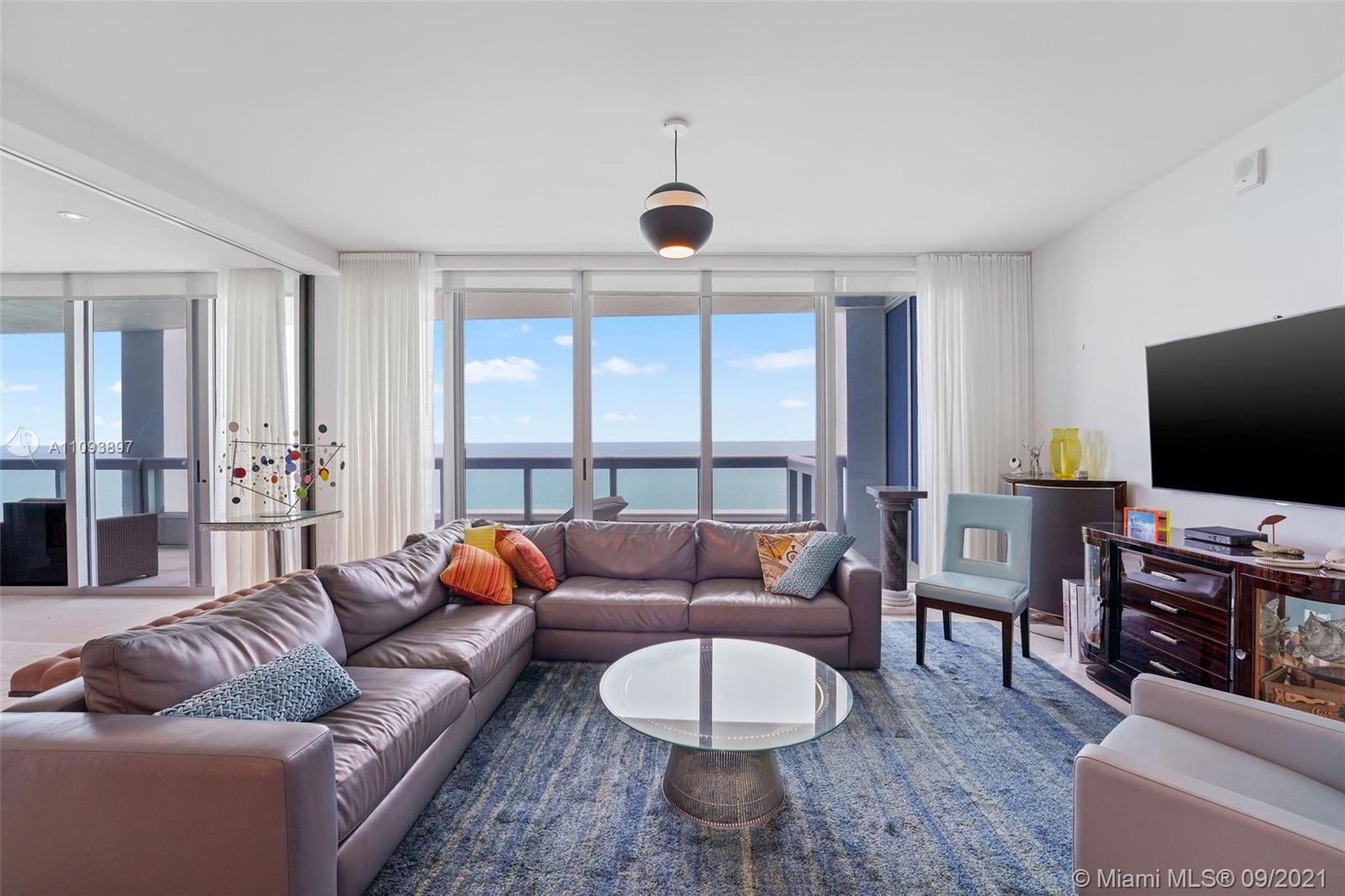 NORTH CARILLON BEACH COND - Residential