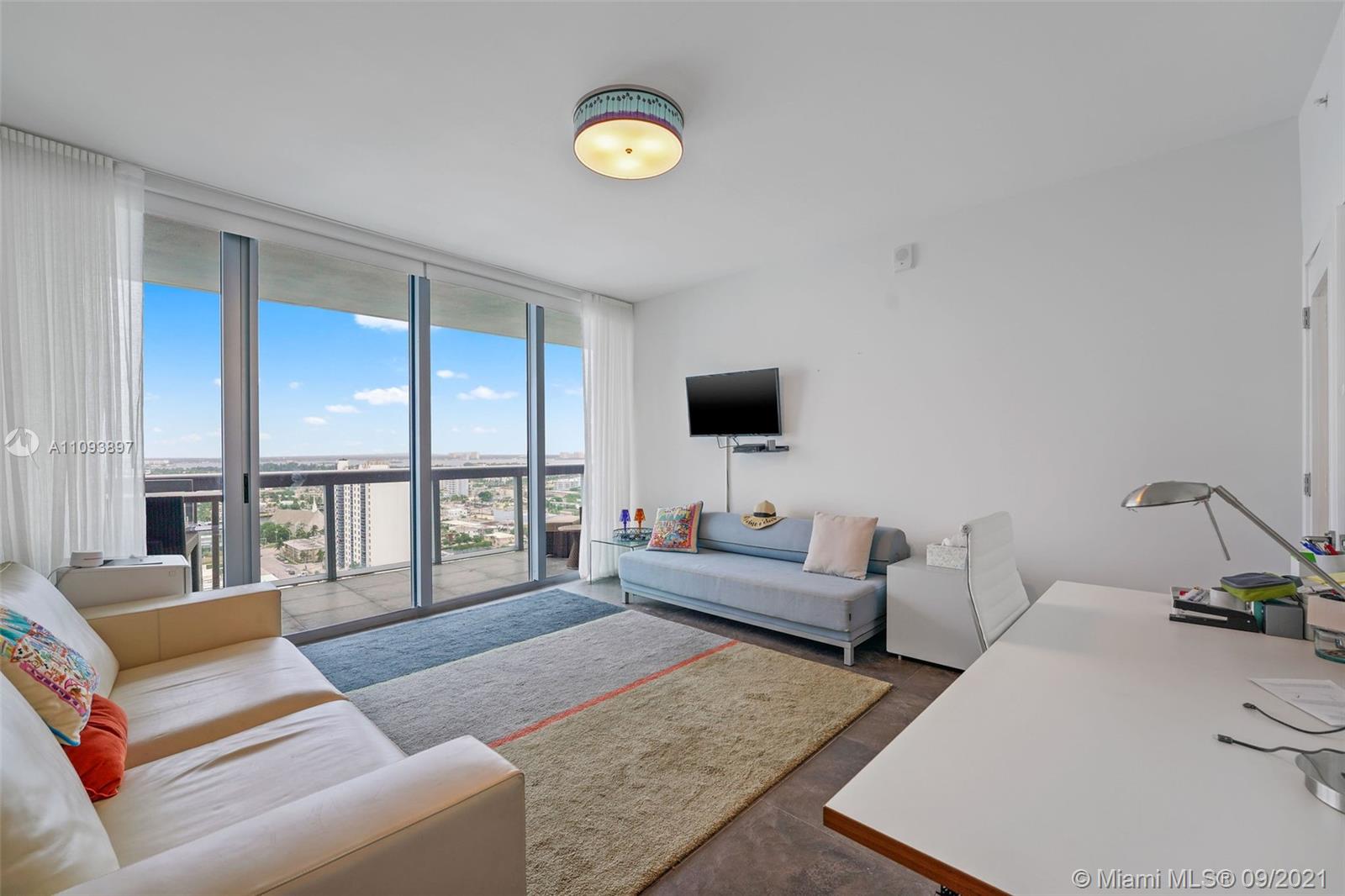 NORTH CARILLON BEACH COND - Residential