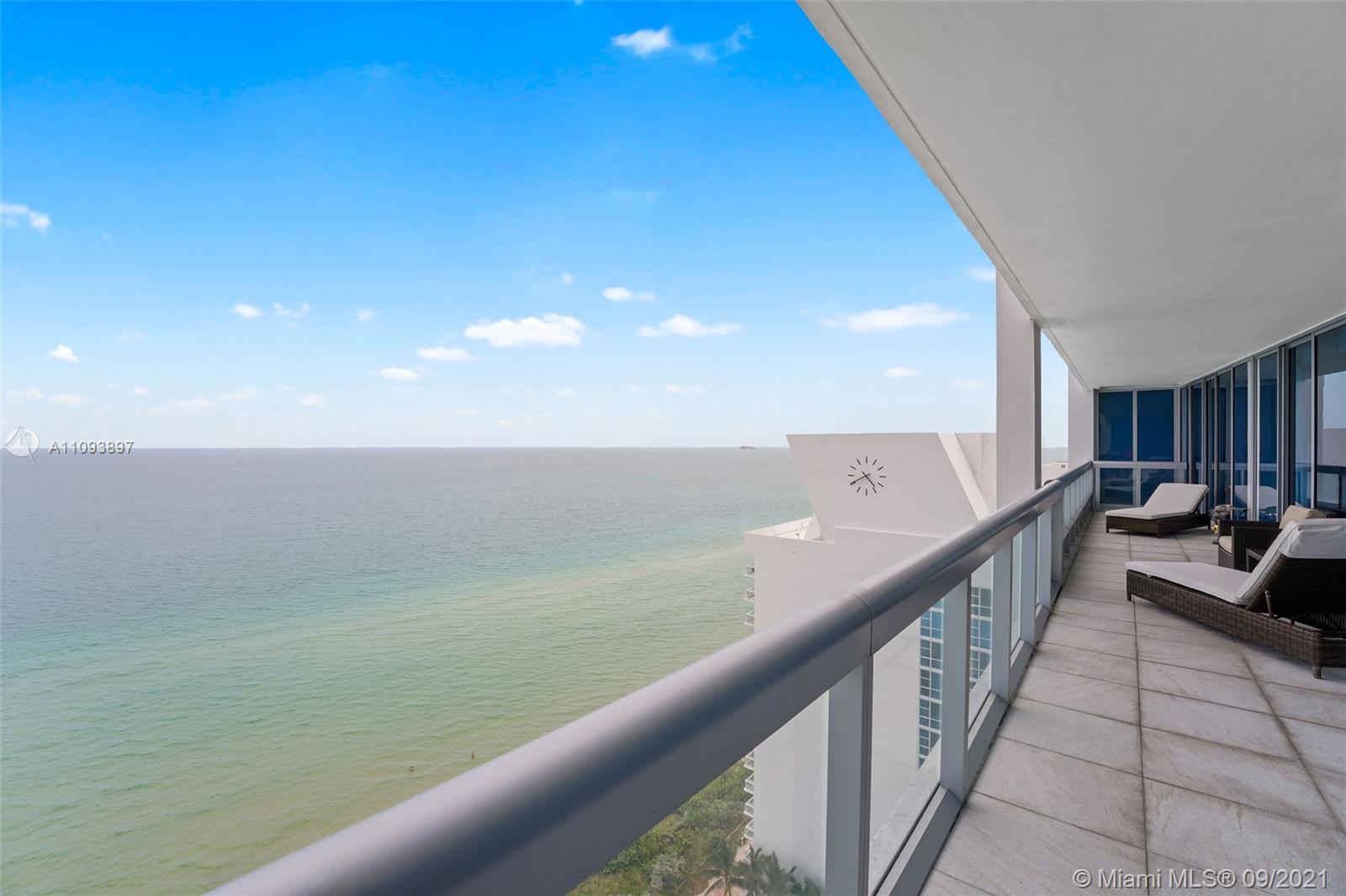 NORTH CARILLON BEACH COND - Residential