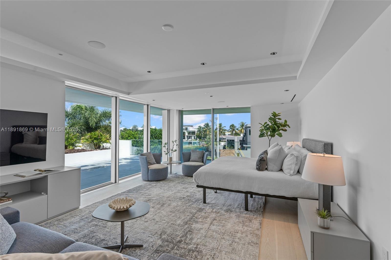 LAUDER GATE ISLES - Residential