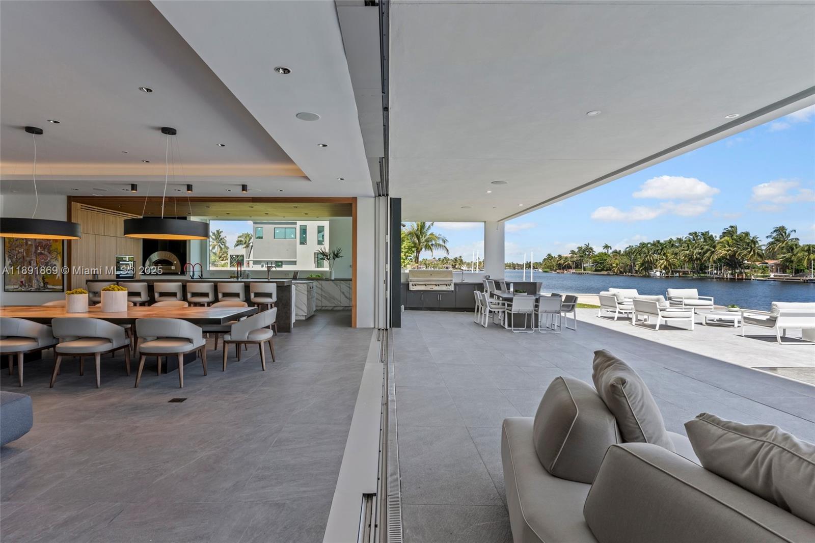 LAUDER GATE ISLES - Residential