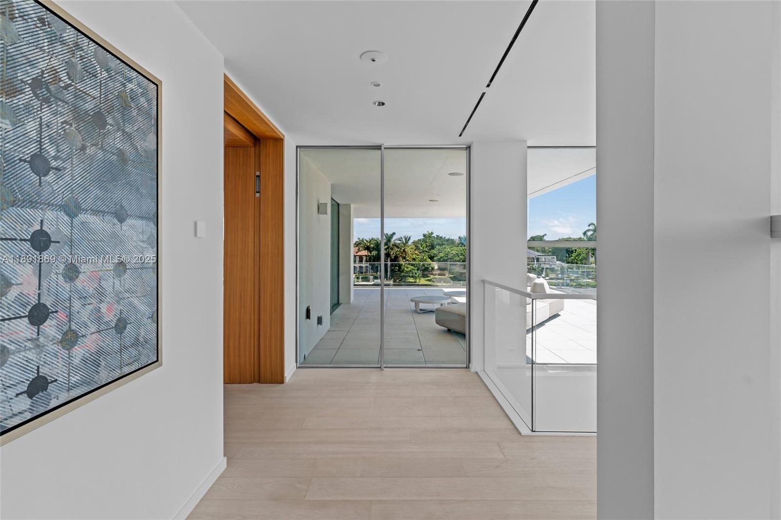 LAUDER GATE ISLES - Residential
