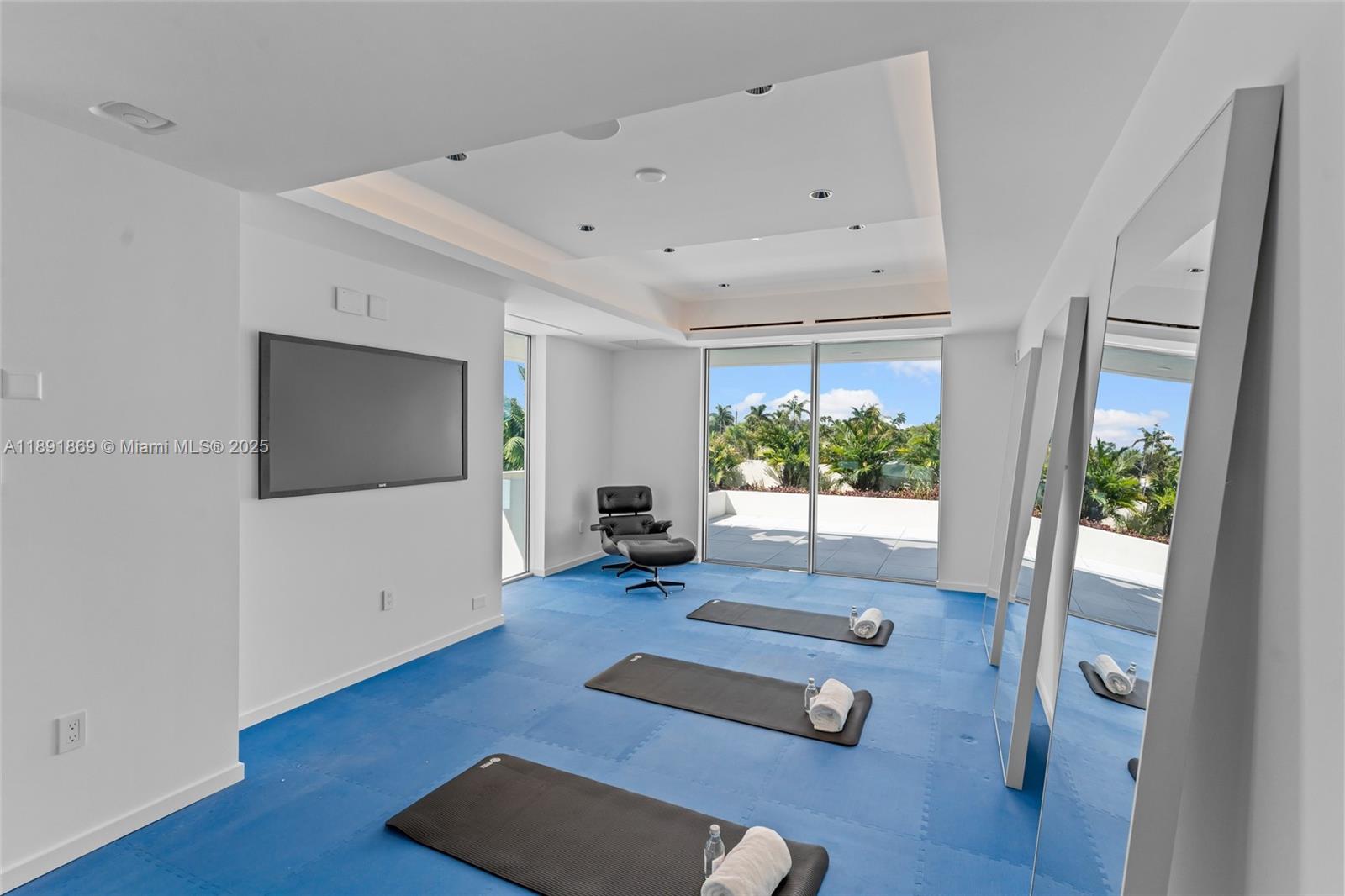 LAUDER GATE ISLES - Residential