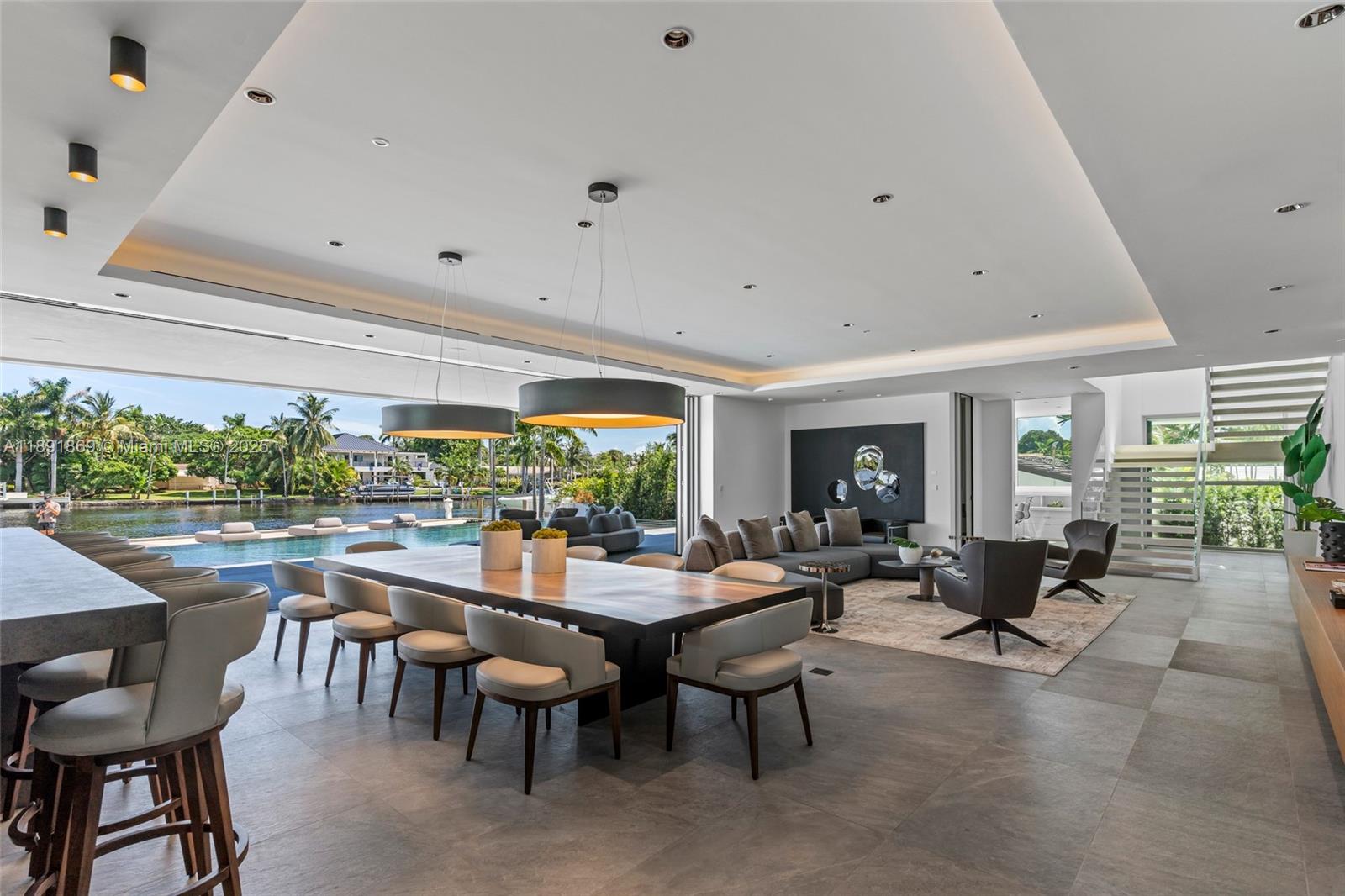 LAUDER GATE ISLES - Residential