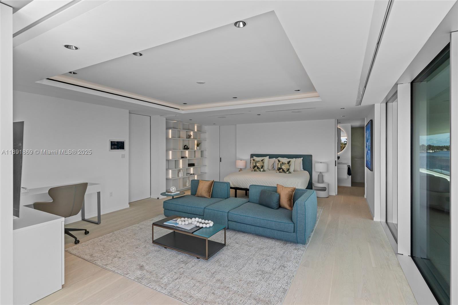 LAUDER GATE ISLES - Residential