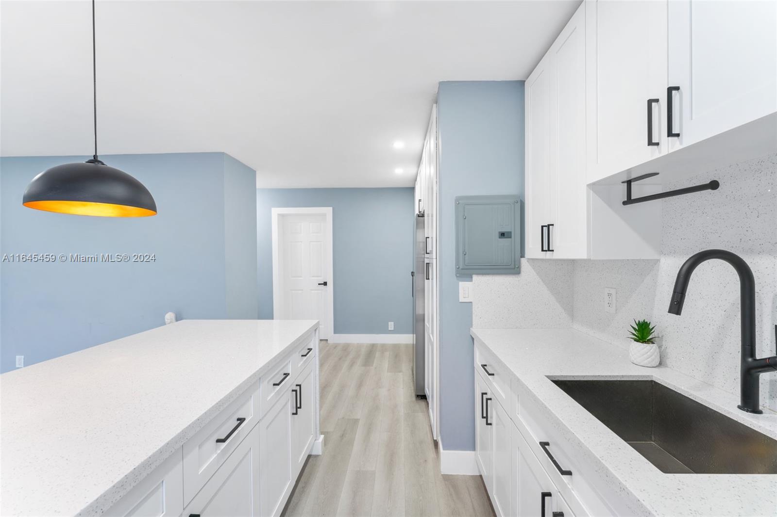 ANDERSON PARK - Residential Income