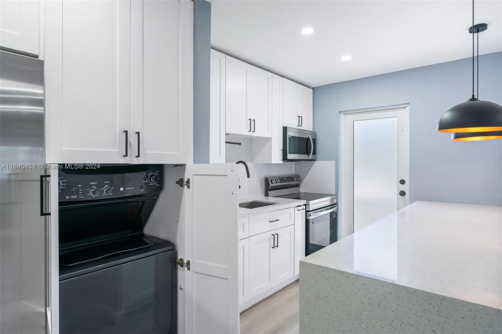 ANDERSON PARK - Residential Income