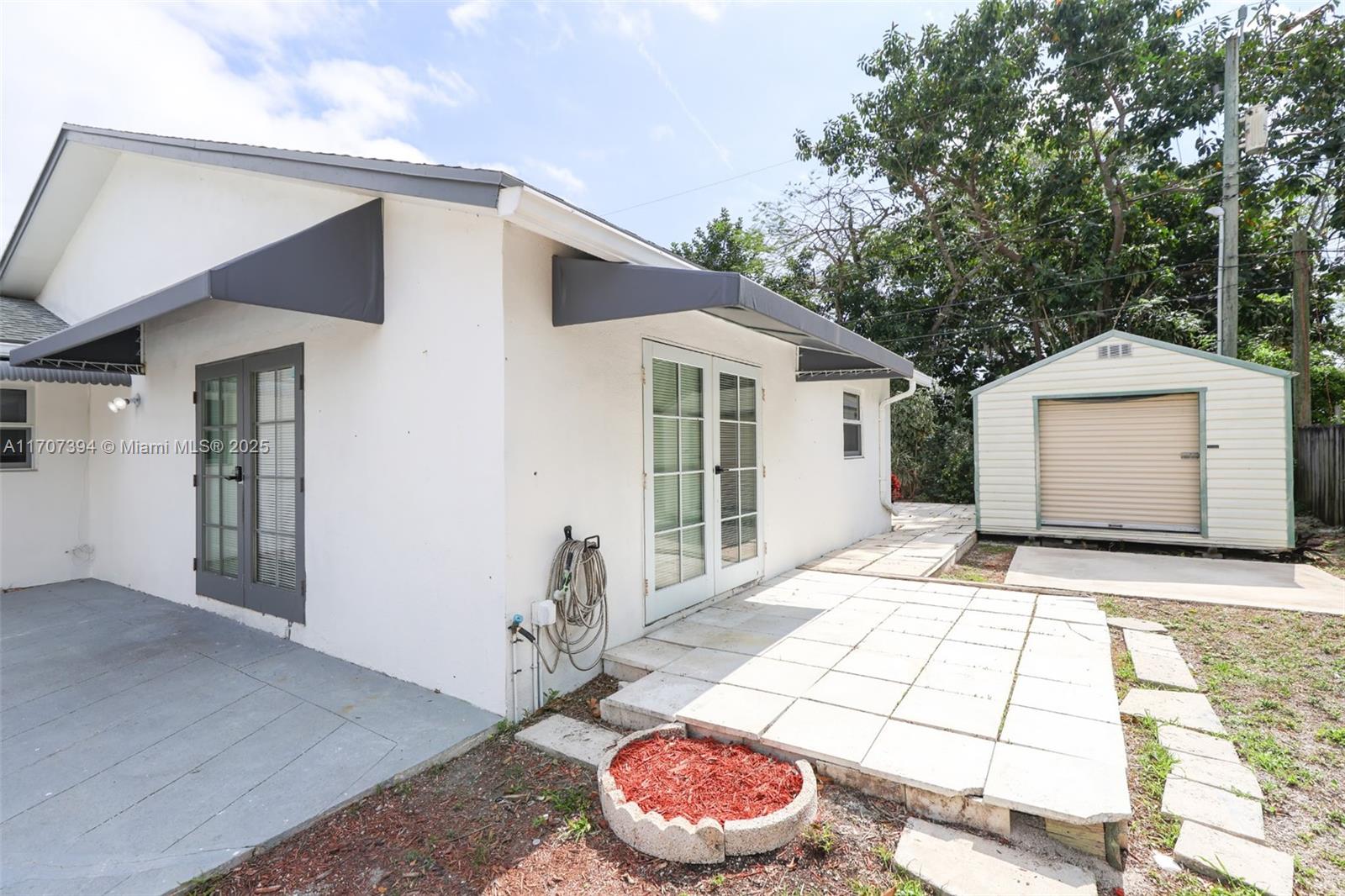 LAKE WORTH HEIGHTS - Residential Lease