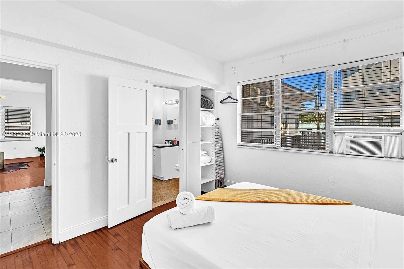 Rental Property at 3920 Garden Ave 5, Miami Beach, Miami-Dade County, Florida - Bedrooms: 1 
Bathrooms: 1  - $1,850 MO.