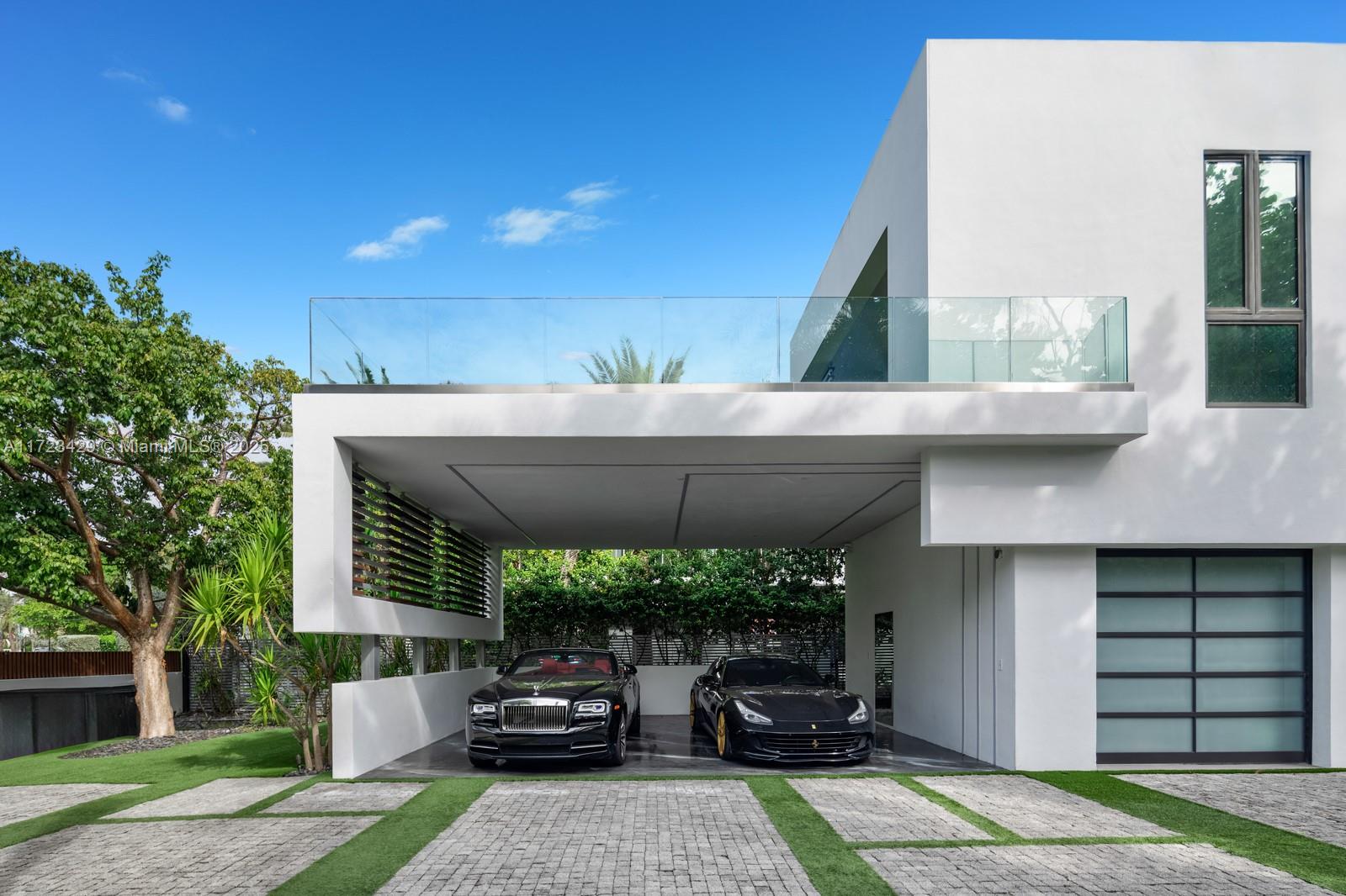 SURPRISE POINT - Residential
