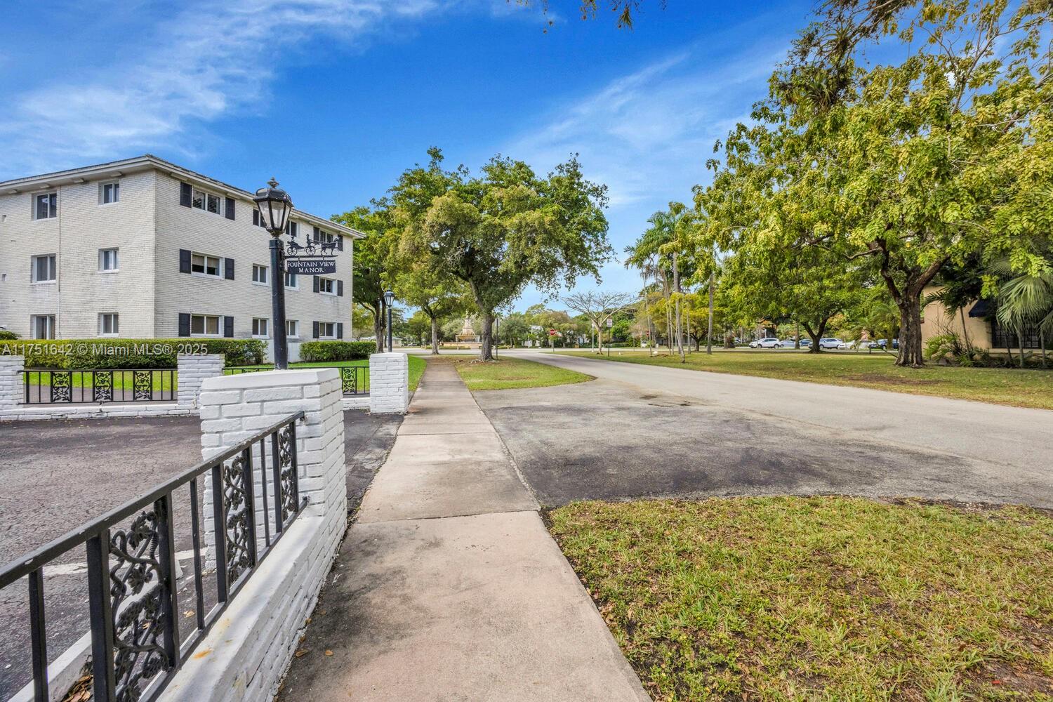 FOUNTAINVIEW MANOR CONDO - Residential Lease