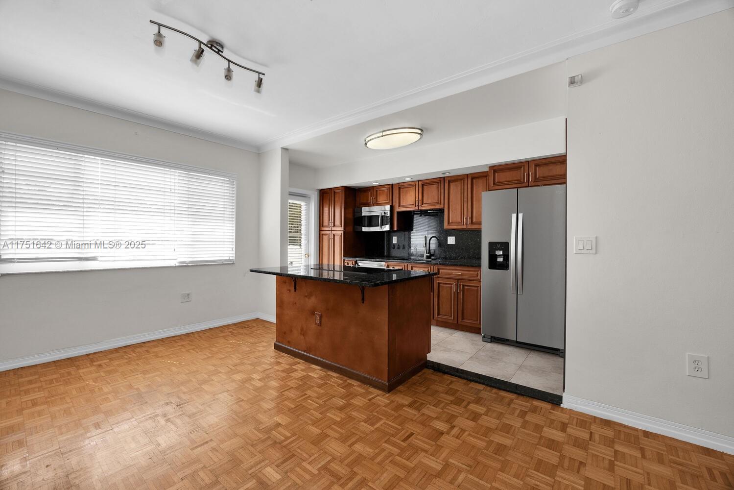 FOUNTAINVIEW MANOR CONDO - Residential Lease