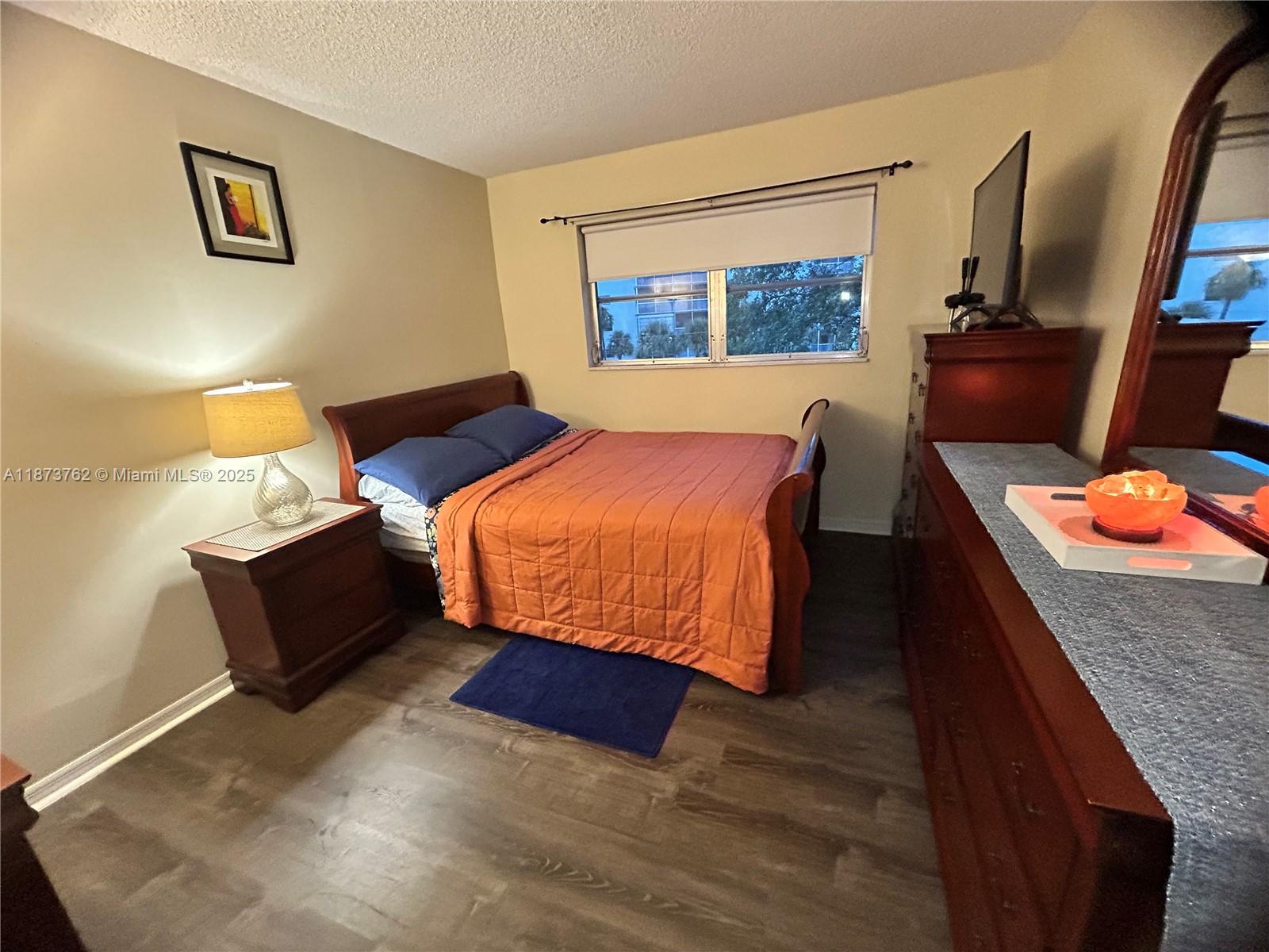 CASTLE APARTMENTS 16 COND - Residential