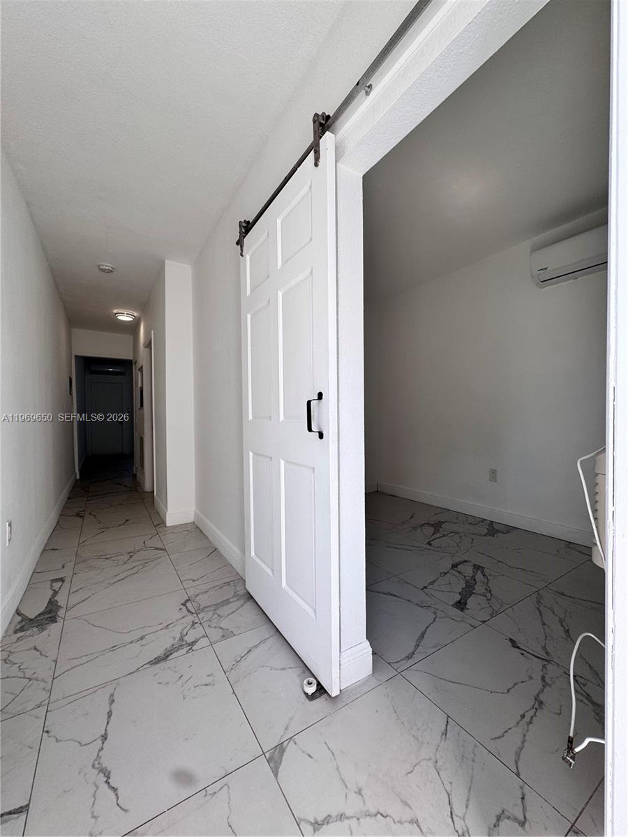 BISCAYNE BCH SUB - Residential Lease