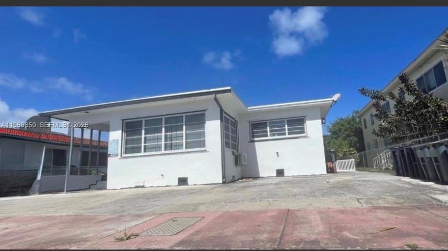 2-bedroom, 1-bath rental in Miami Beach! Great location, water included. Don’t miss this opportunity.  Schedule your showing today!!  See brokers remarks for showing instruction.