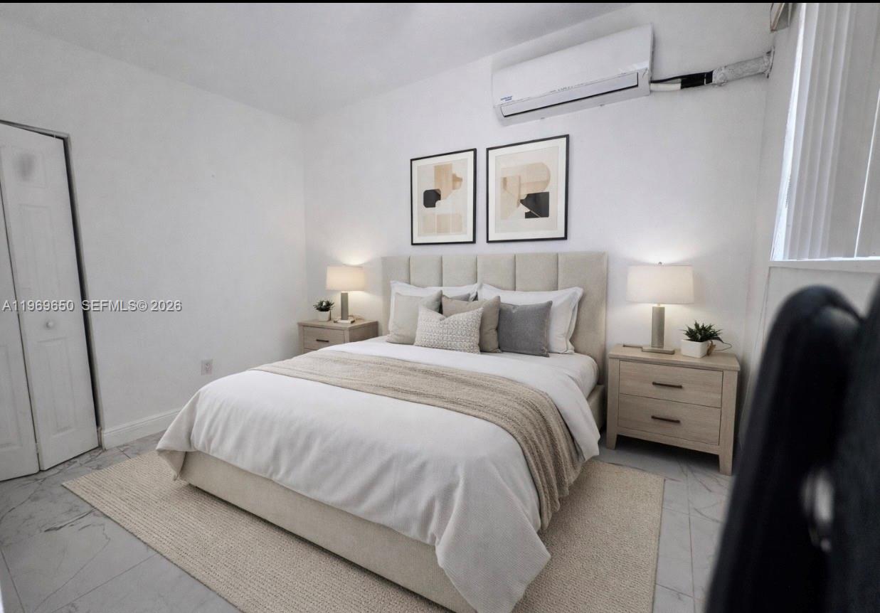 BISCAYNE BCH SUB - Residential Lease