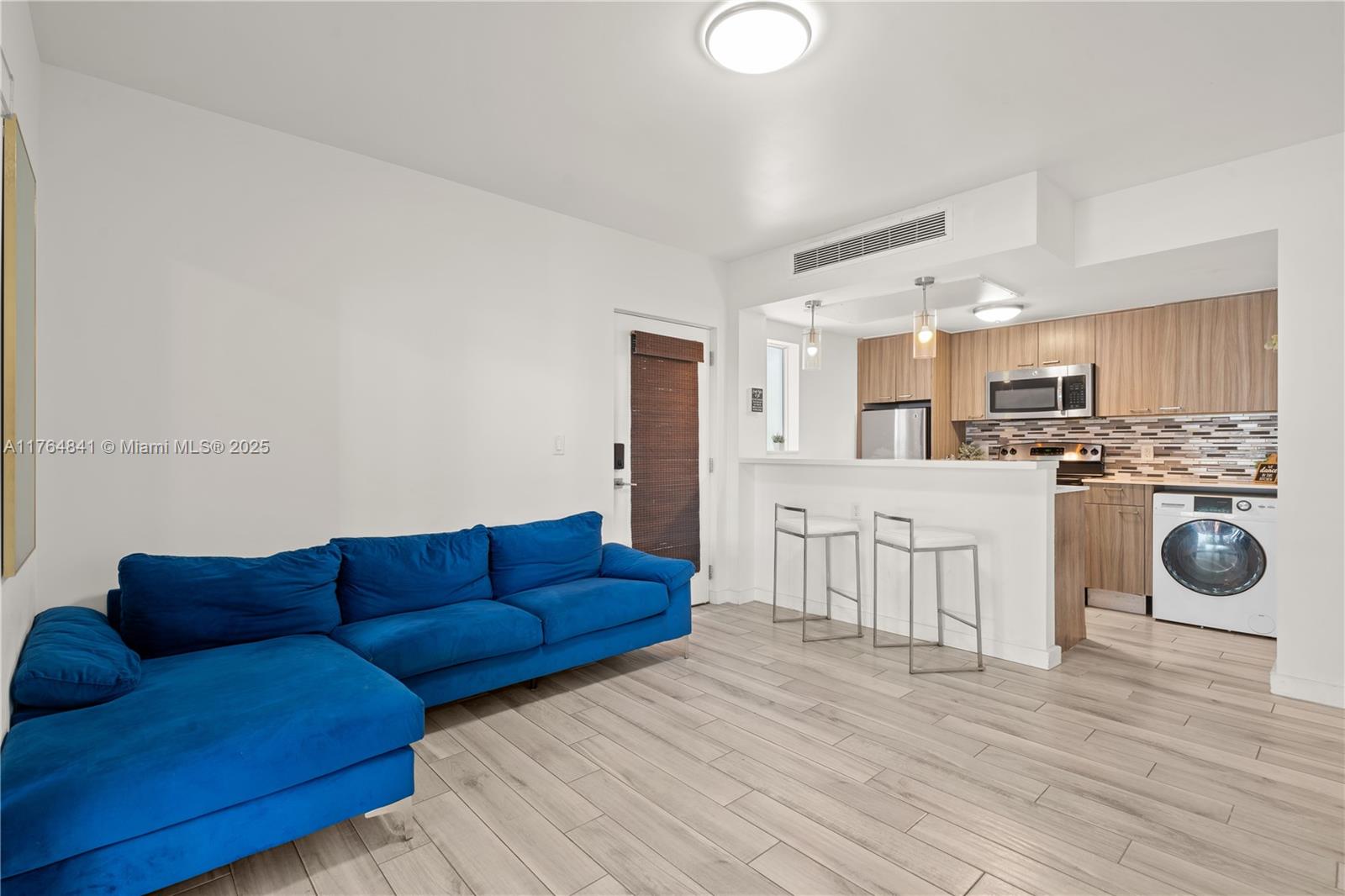 Property for Sale at 740 Meridian Ave 11, Miami Beach, Miami-Dade County, Florida - Bedrooms: 2 
Bathrooms: 2  - $425,000