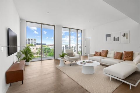 2678 Tigertail Ave 513 Coconut Grove FL 33133