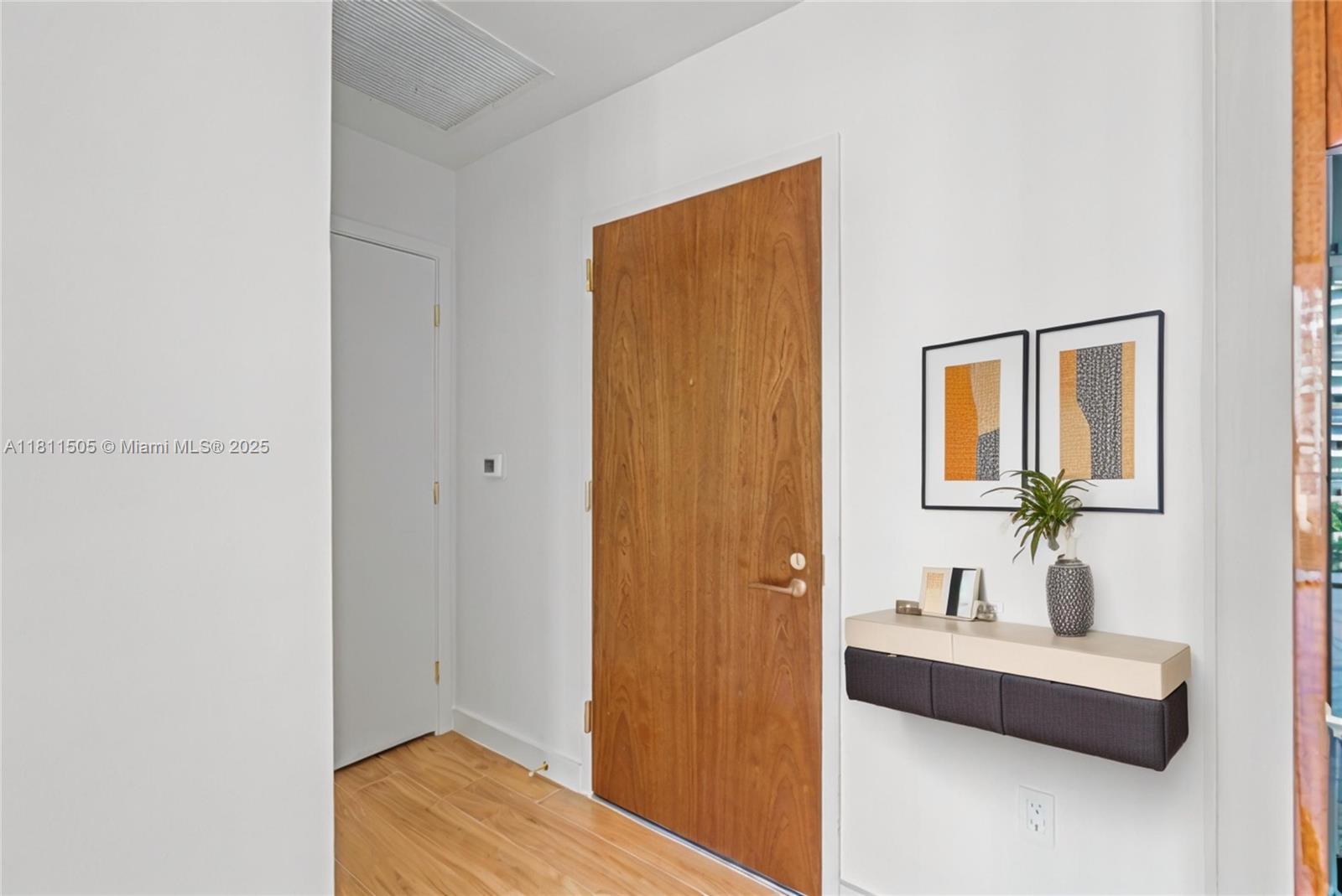 2678 Tigertail Ave 513